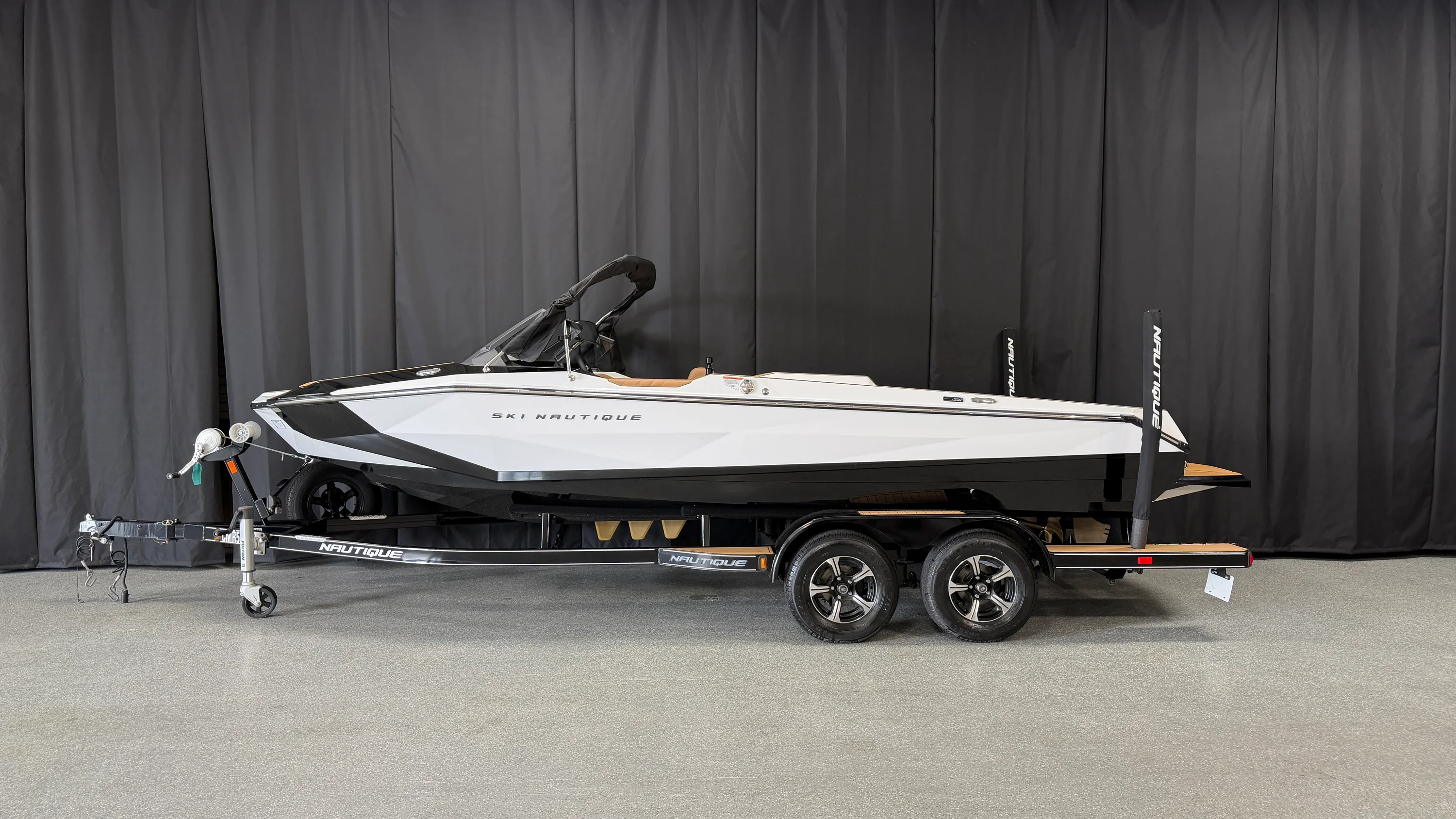2027 Nautique SKI NAUTIQUE Image Thumbnail #1