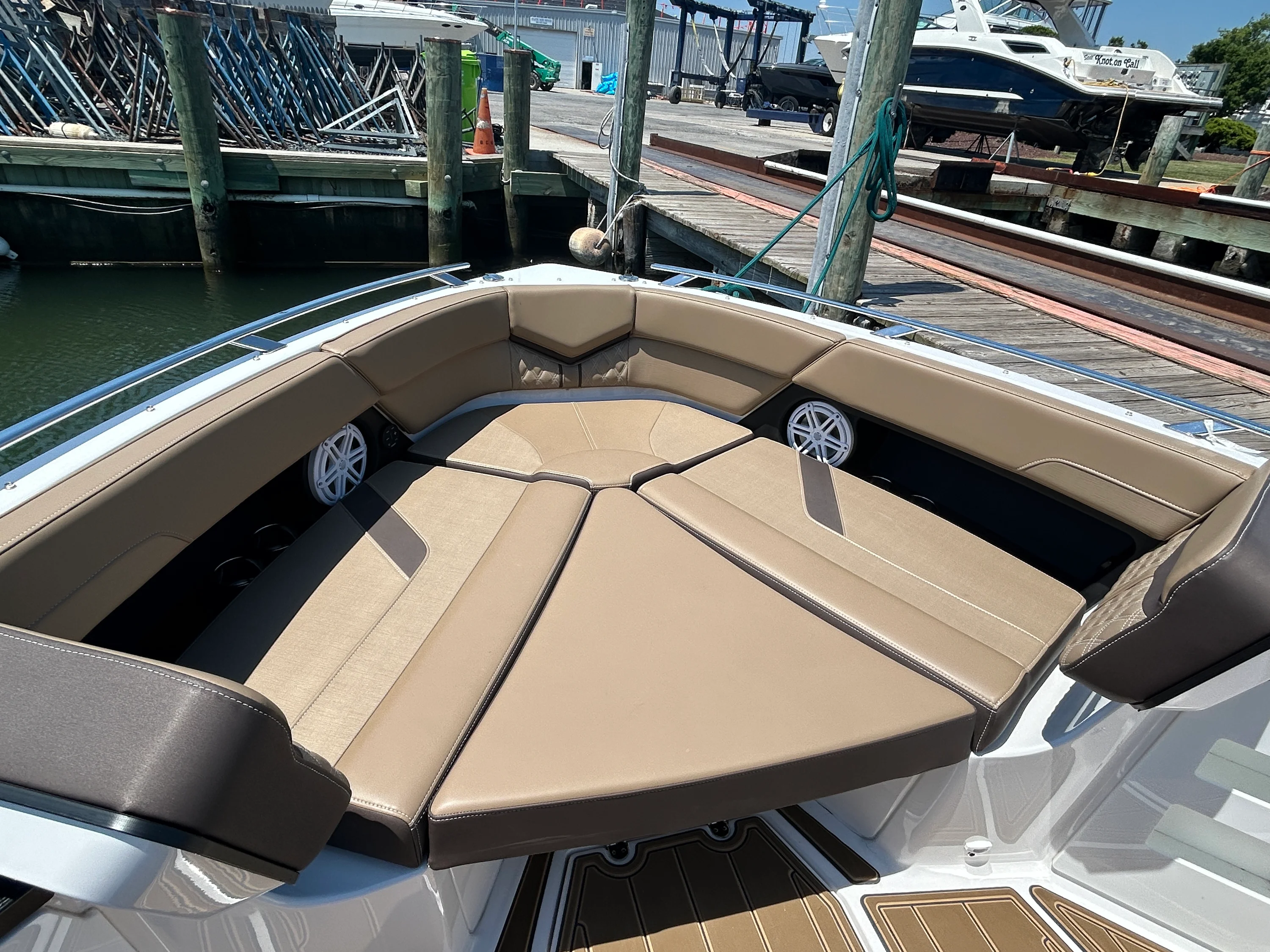2025 Monterey ELITE 30 Image Thumbnail #42