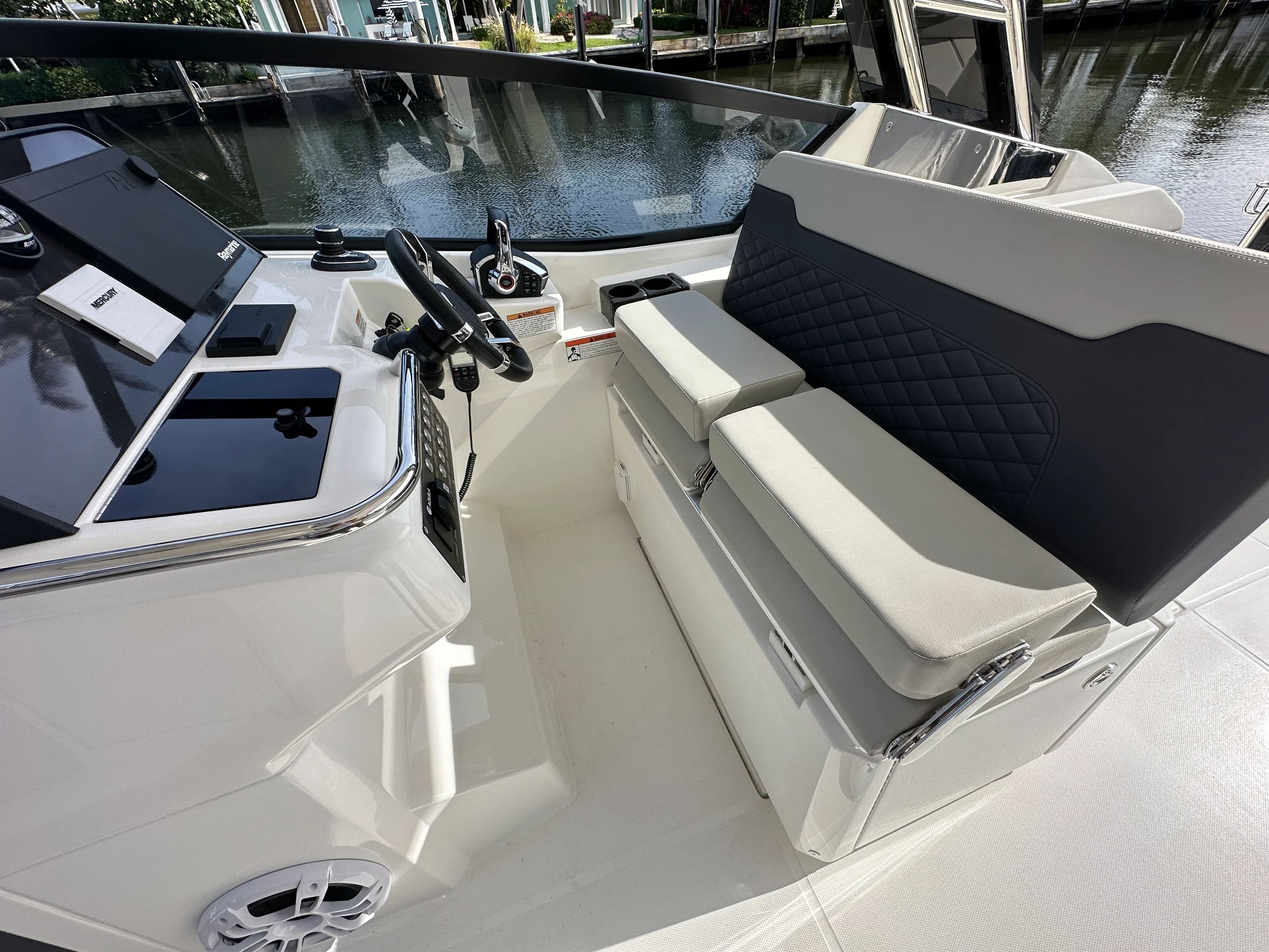 2024 Aquila 32 SPORT Image Thumbnail #22