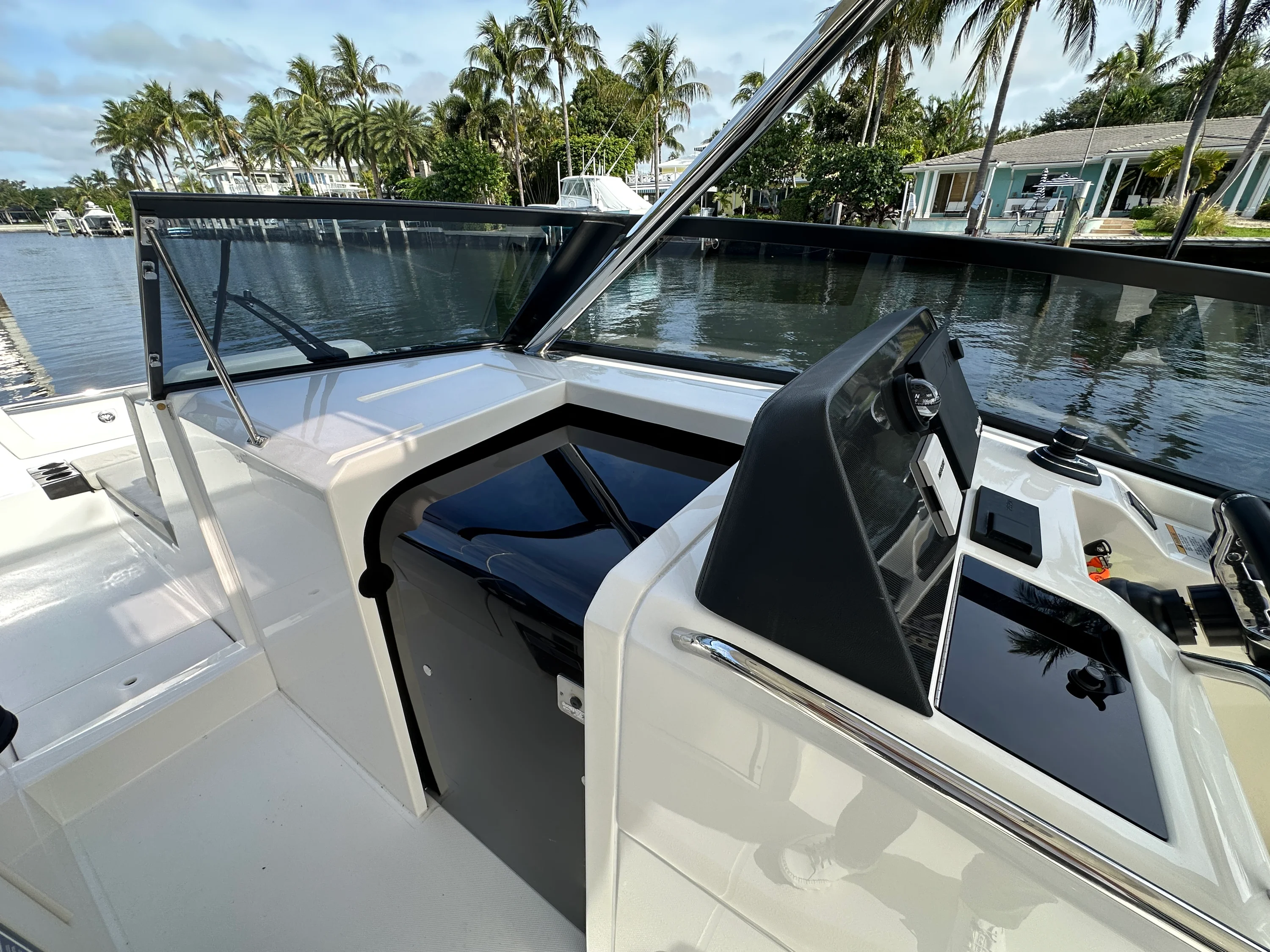 2024 Aquila 32 SPORT Image Thumbnail #11