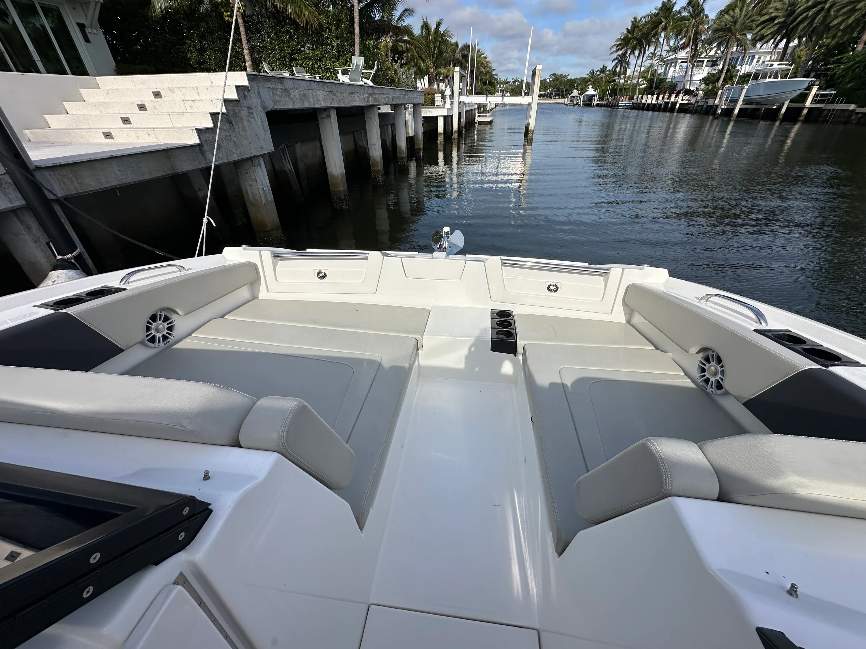 2024 Aquila 32 SPORT Image Thumbnail #3