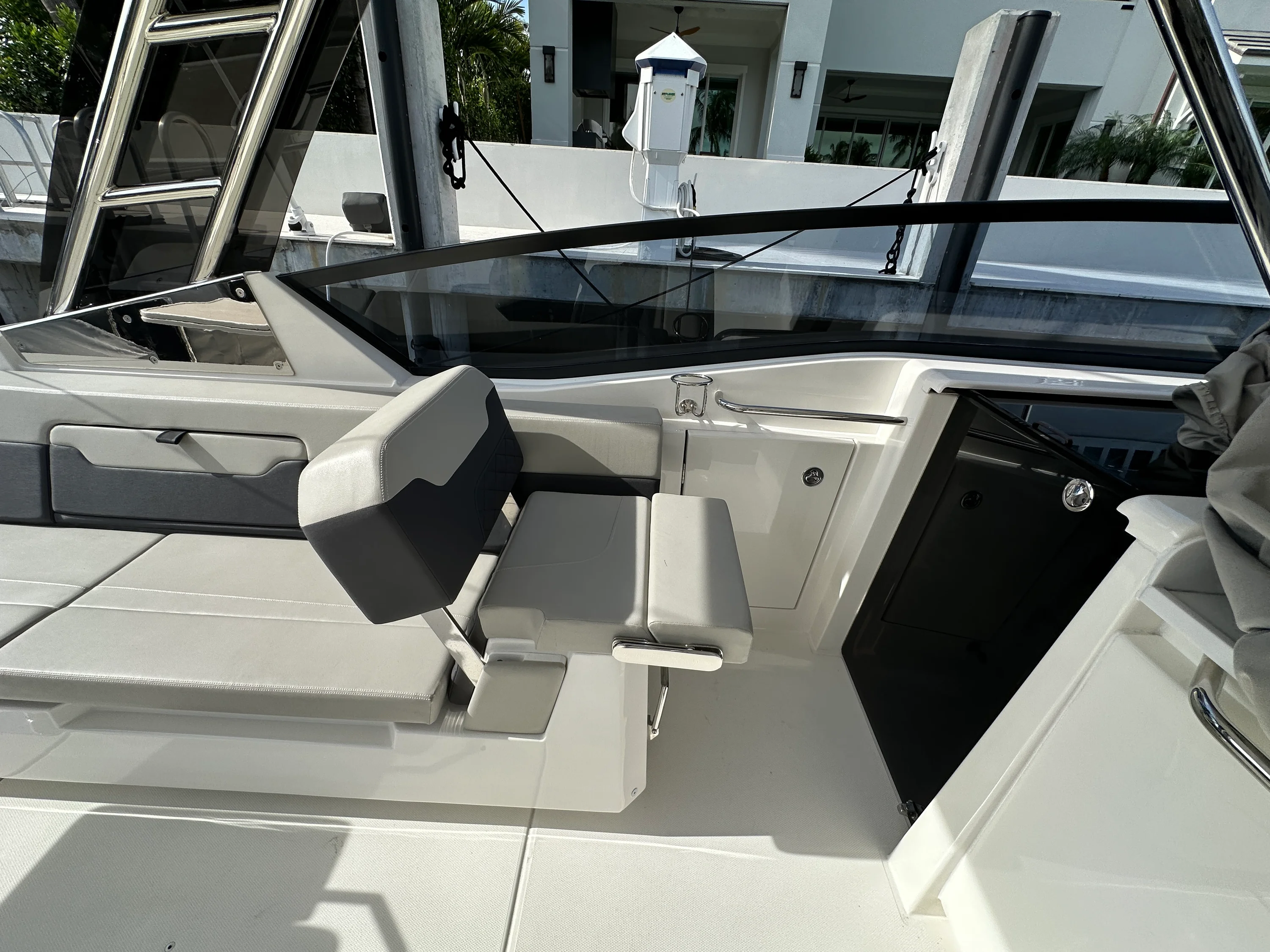 2024 Aquila 32 SPORT Image Thumbnail #13