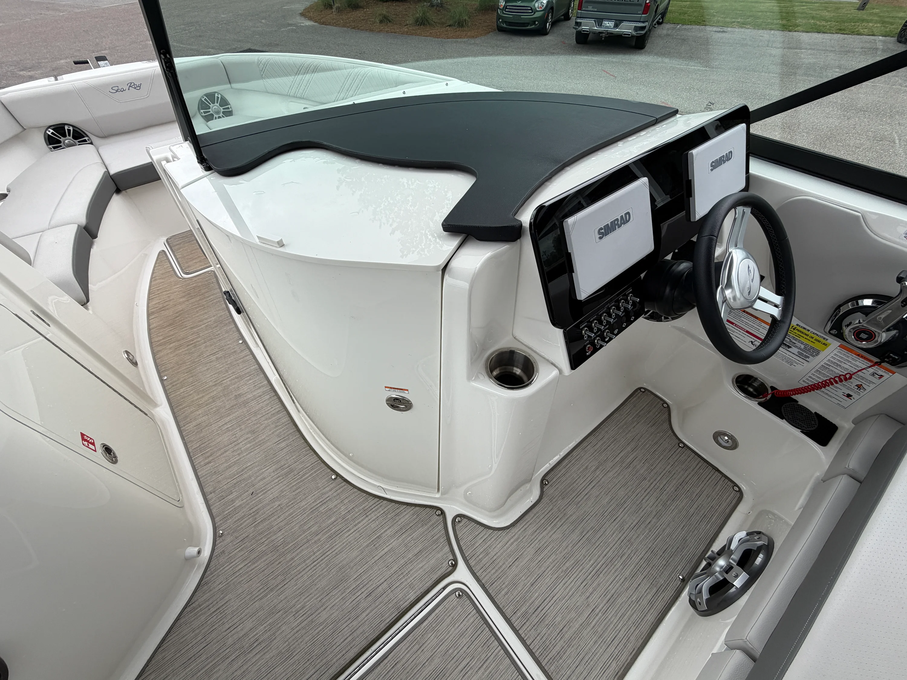 2025 Sea Ray 250 SDX Image Thumbnail #20