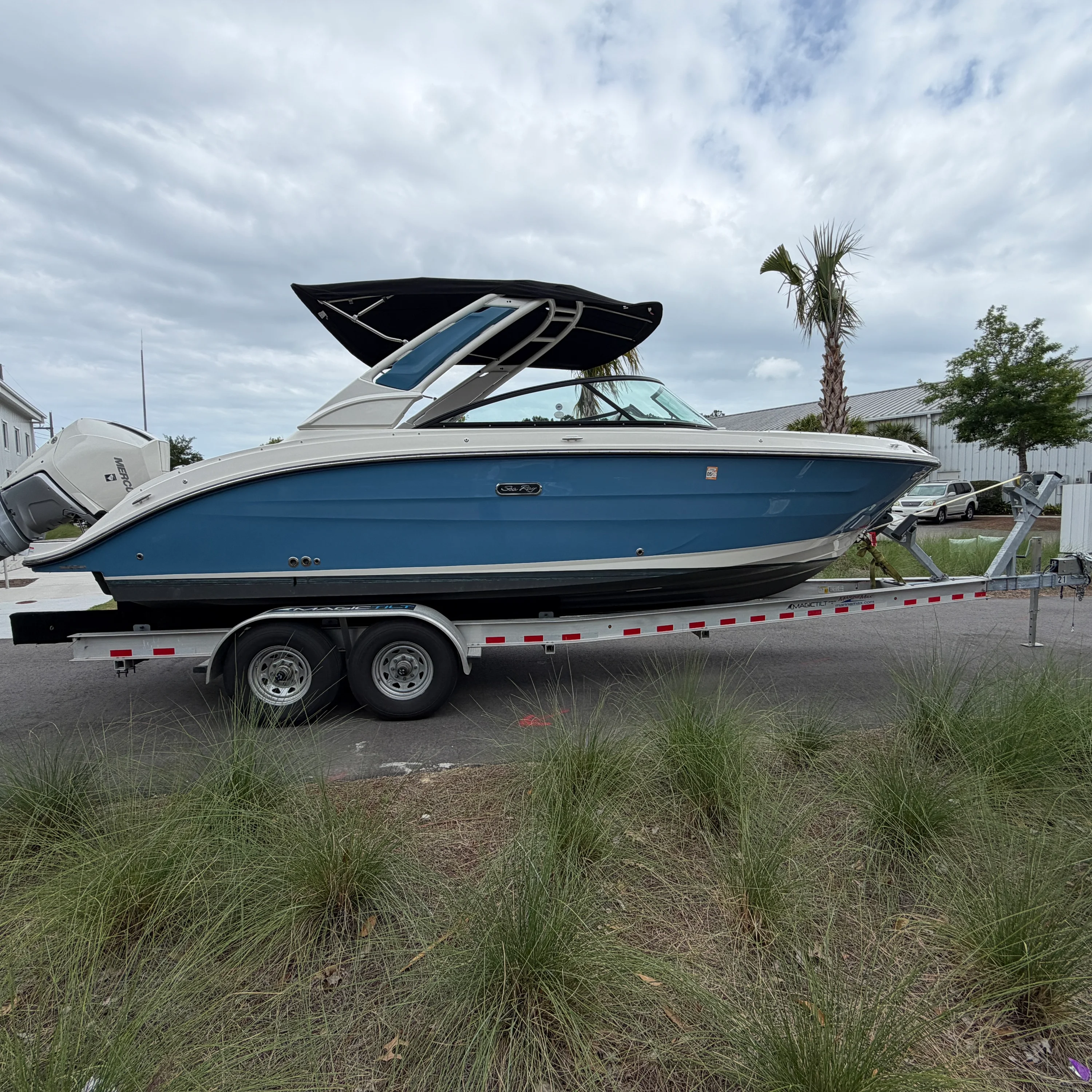 2025 Sea Ray 250 SDX Image Thumbnail #0