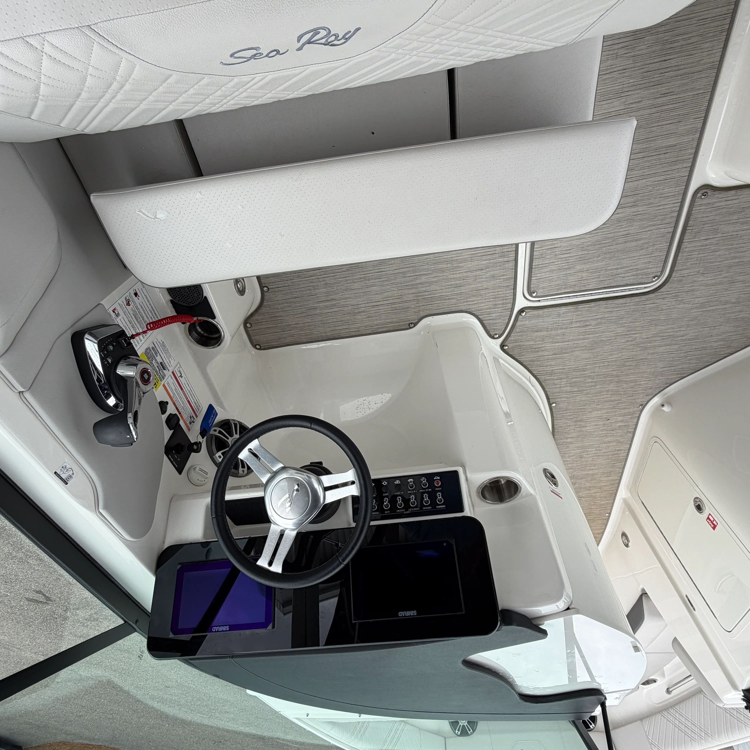 2025 Sea Ray 250 SDX Image Thumbnail #28