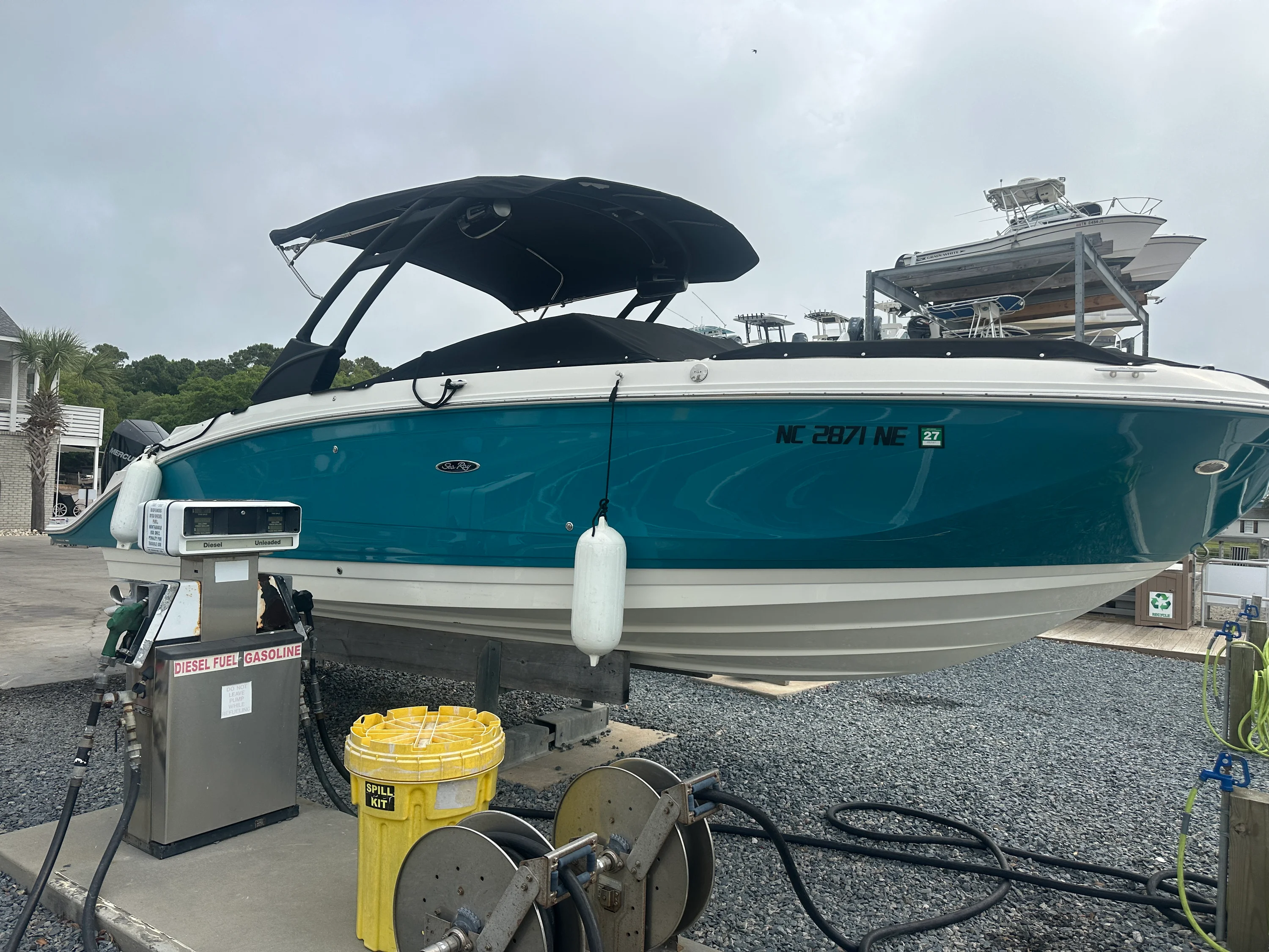 2024 Sea Ray 290 SDX OB Image Thumbnail #2