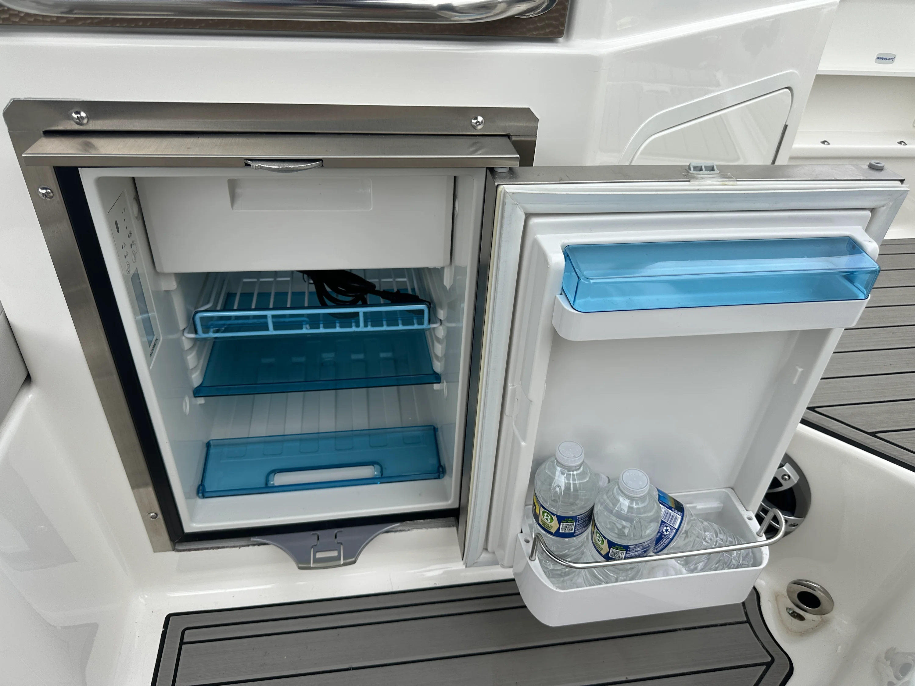 2024 Sea Ray 290 SDX OB Image Thumbnail #20