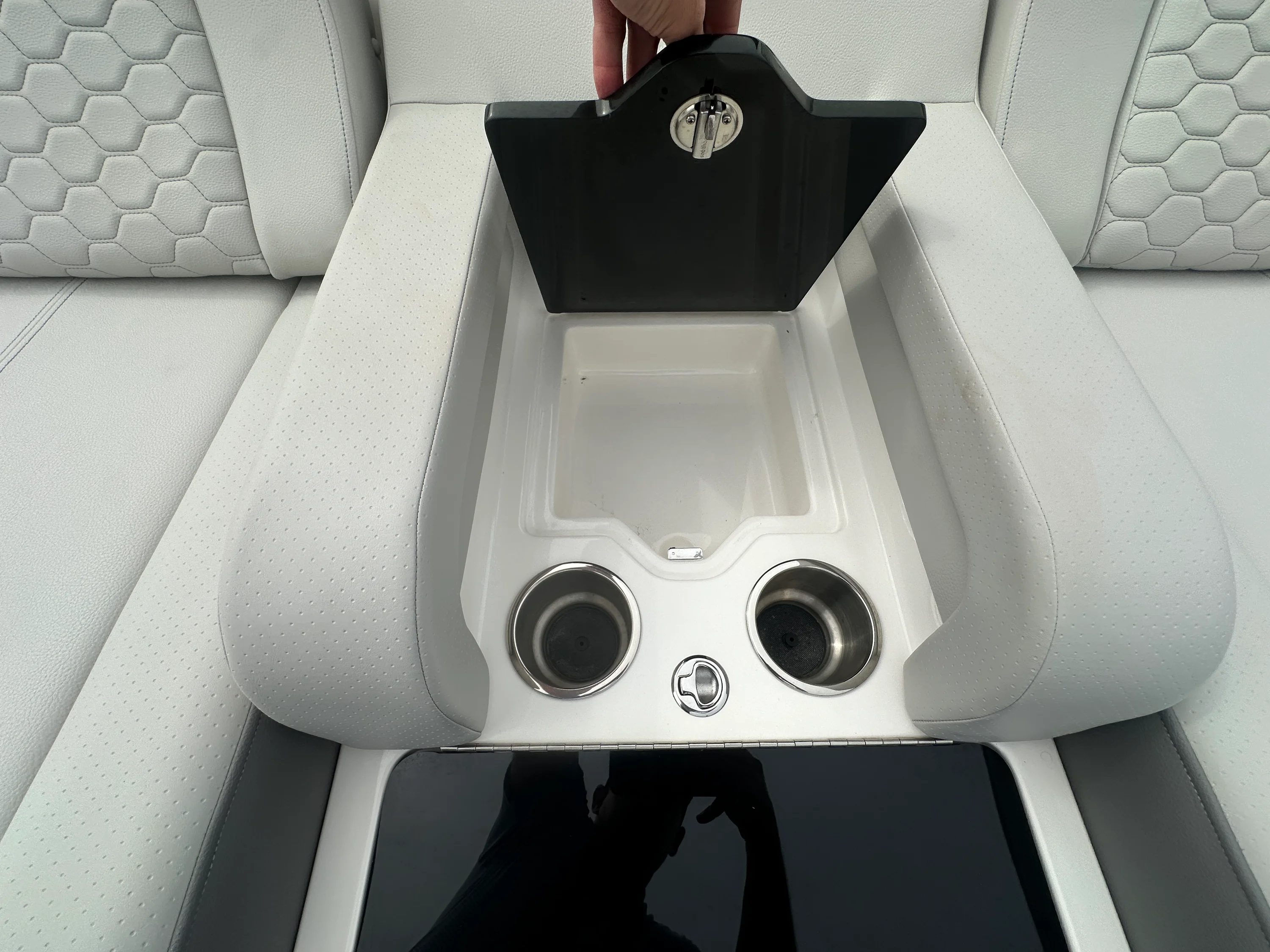 2024 Sea Ray 290 SDX OB Image Thumbnail #24