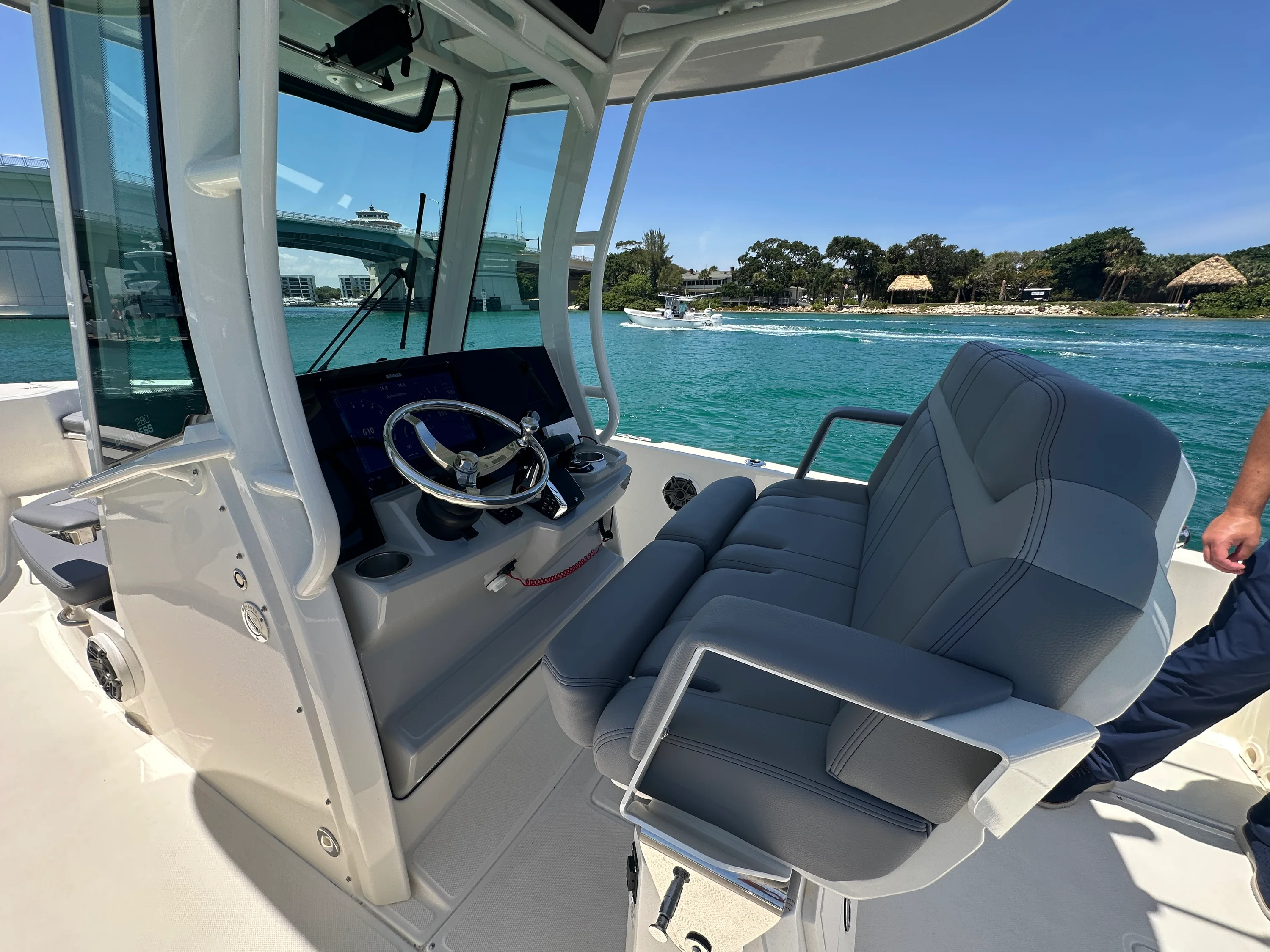 2024 Boston Whaler 280 Dauntless Image Thumbnail #10