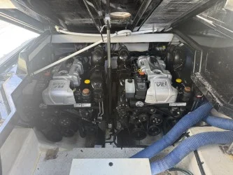 2022 Cruisers Yachts 38 GLS South Beach Image Thumbnail #20