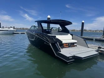 2022 Cruisers Yachts 38 GLS South Beach Image Thumbnail #0