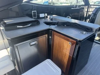 2022 Cruisers Yachts 38 GLS South Beach Image Thumbnail #17