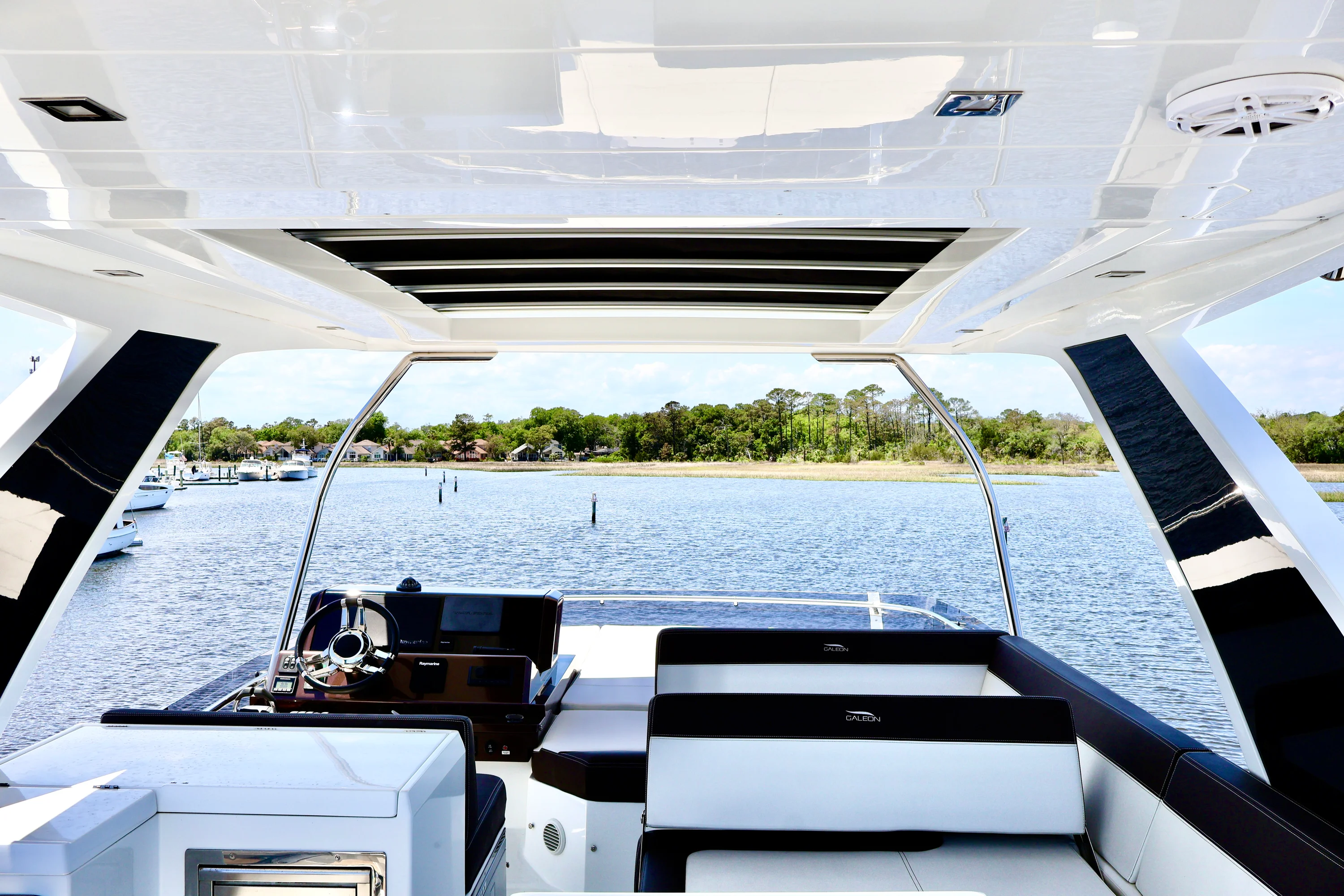 2022 Galeon 500 FLY Image Thumbnail #22