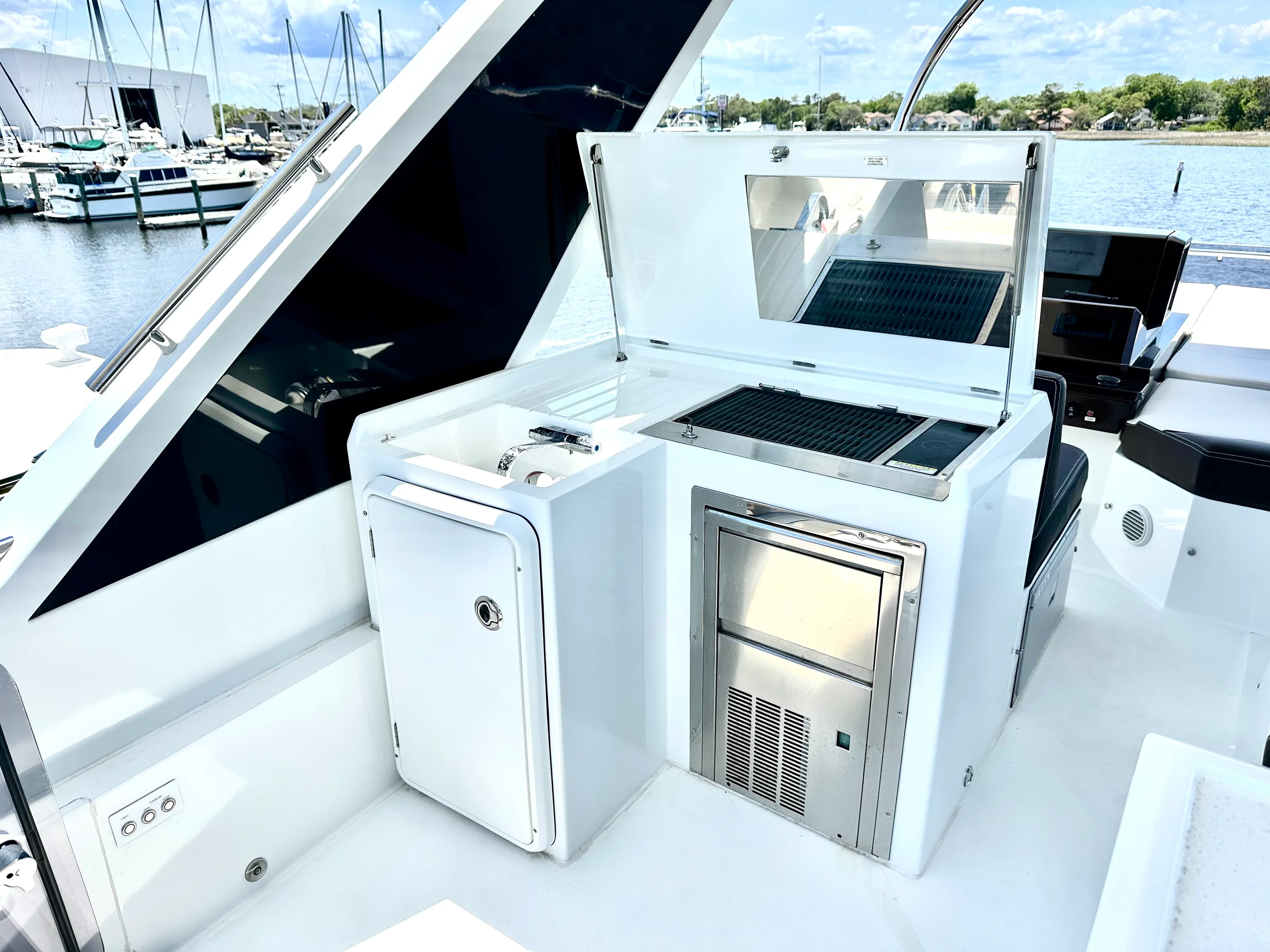 2022 Galeon 500 FLY Image Thumbnail #30