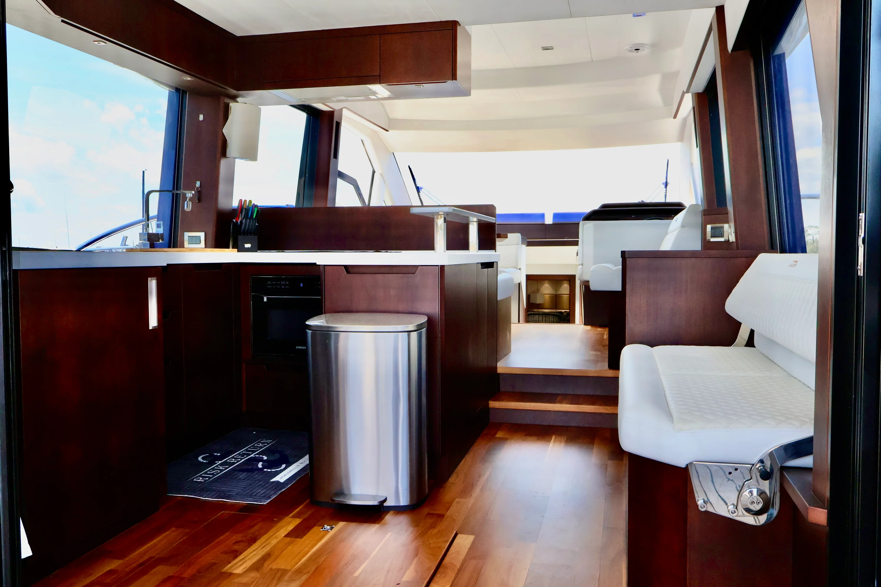 2022 Galeon 500 FLY Image Thumbnail #40