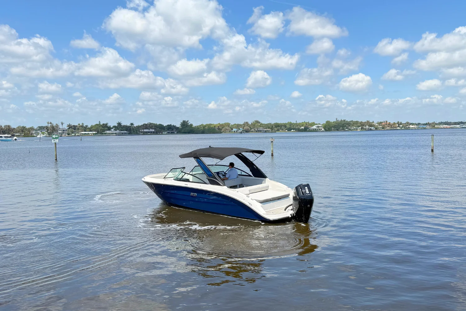 2025 Sea Ray 270 SDX OB Image Thumbnail #10