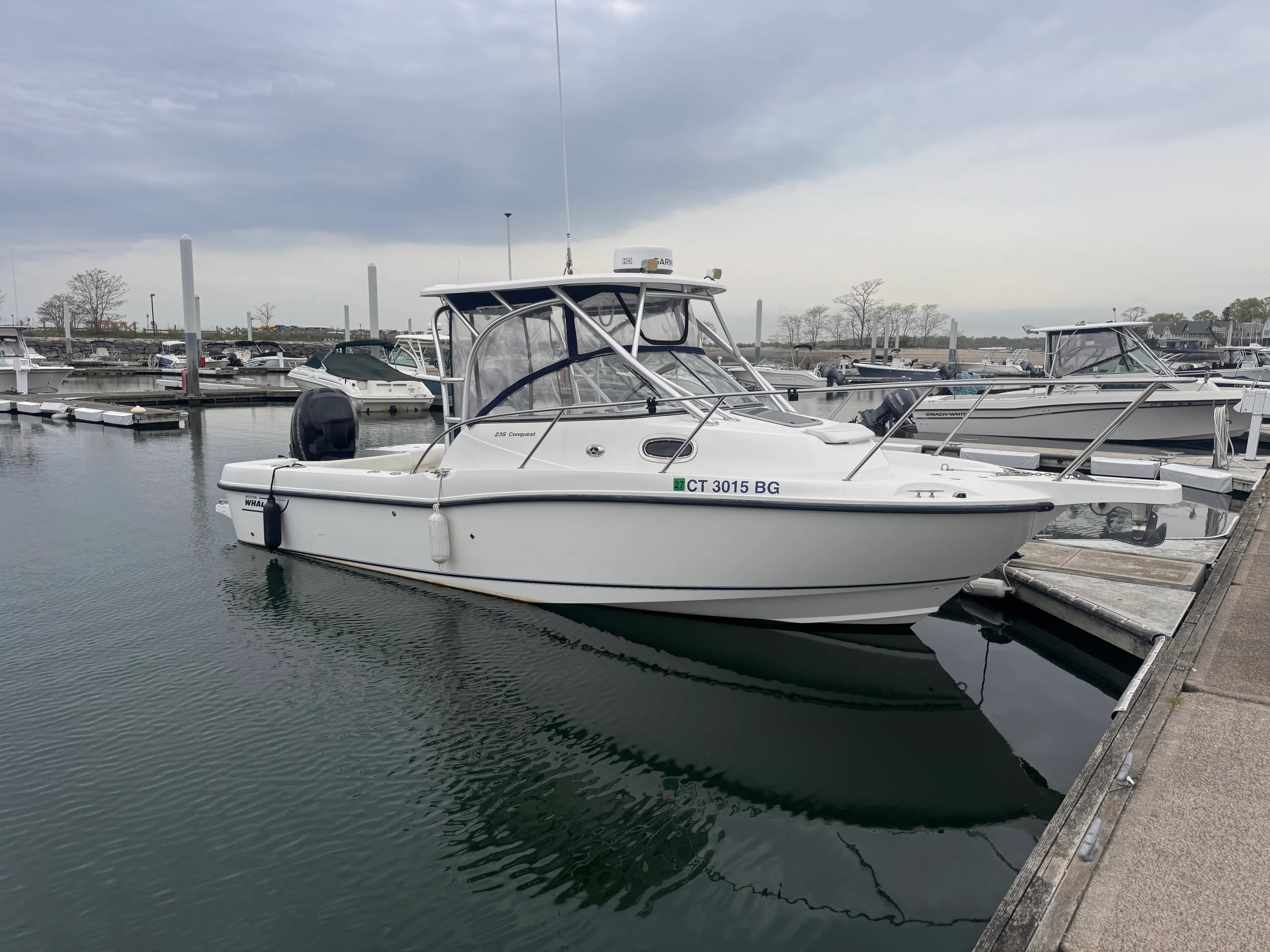2012 Boston Whaler 235 CONQUEST Image Thumbnail #4
