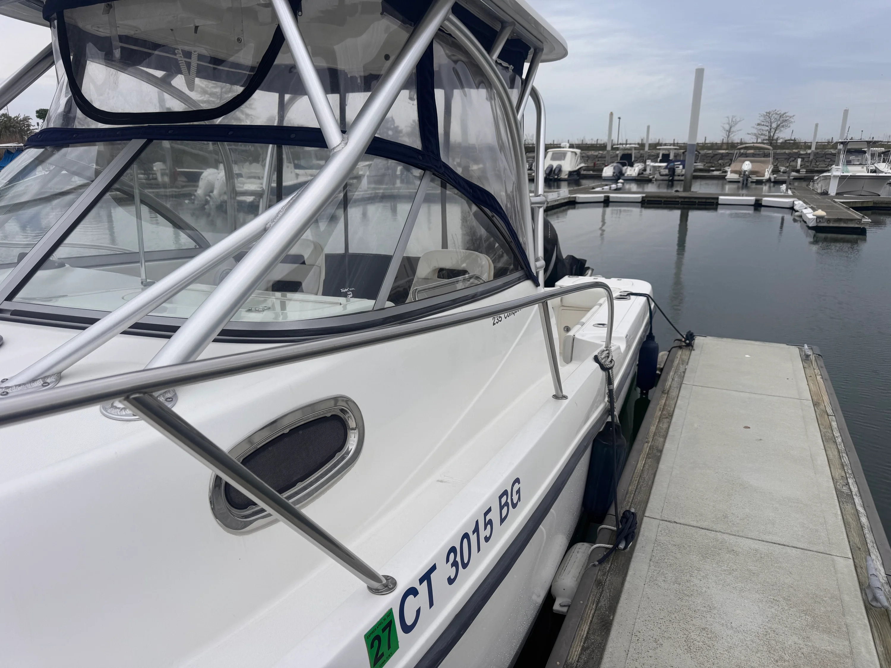2012 Boston Whaler 235 CONQUEST Image Thumbnail #7