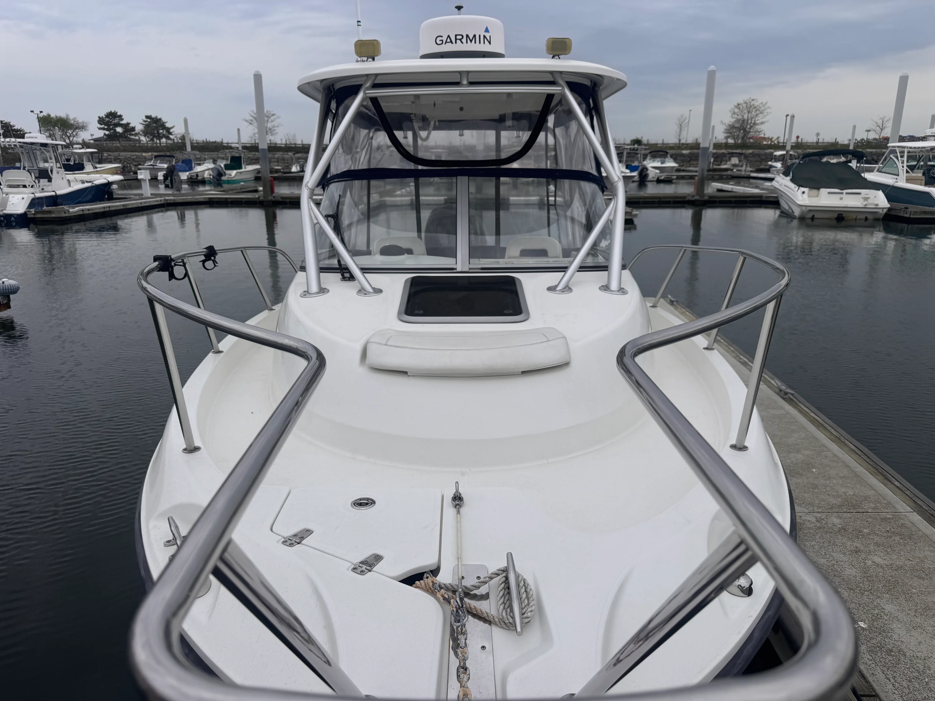 2012 Boston Whaler 235 CONQUEST Image Thumbnail #2