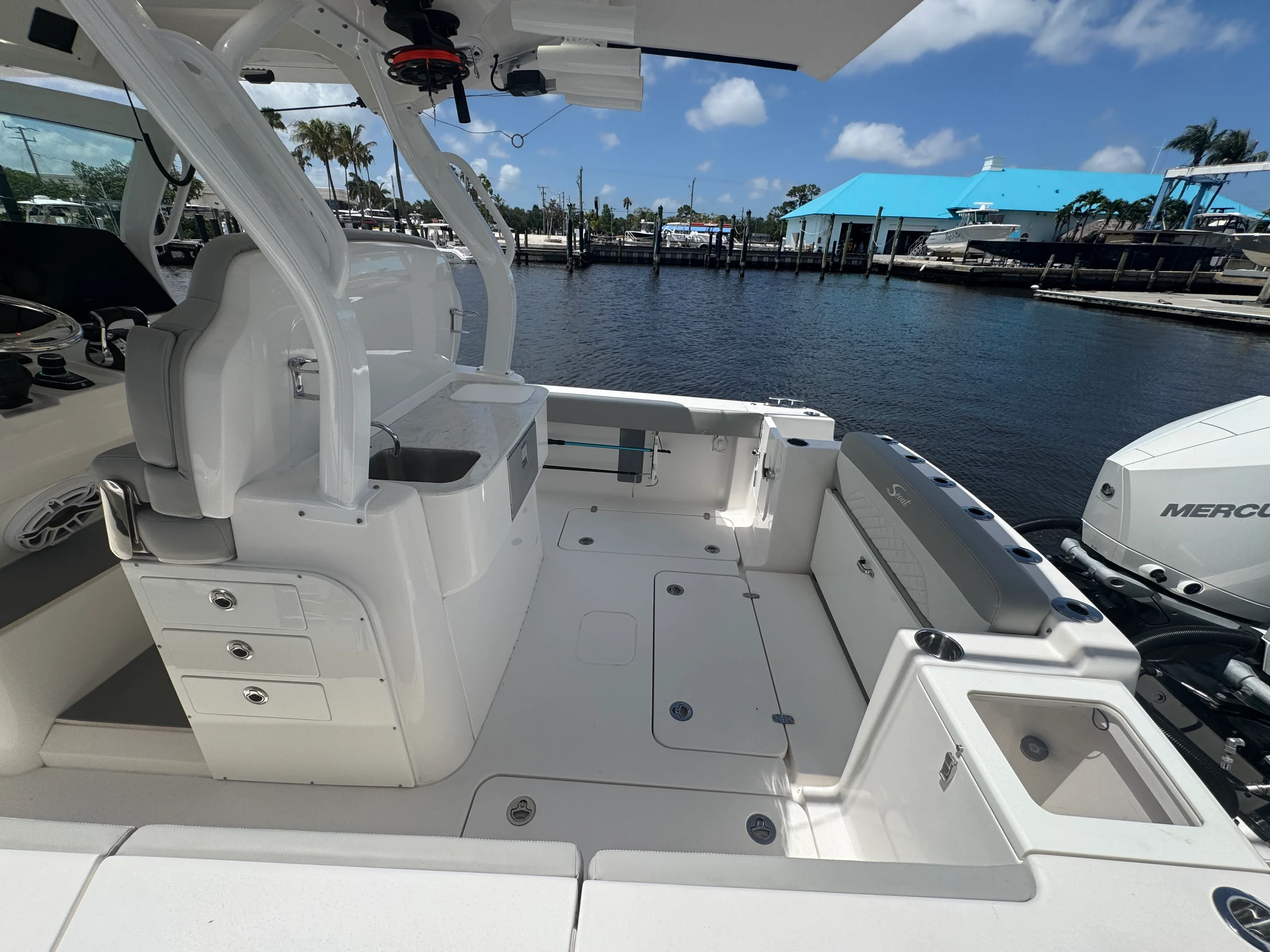 2021 Scout 330 LXF Image Thumbnail #38