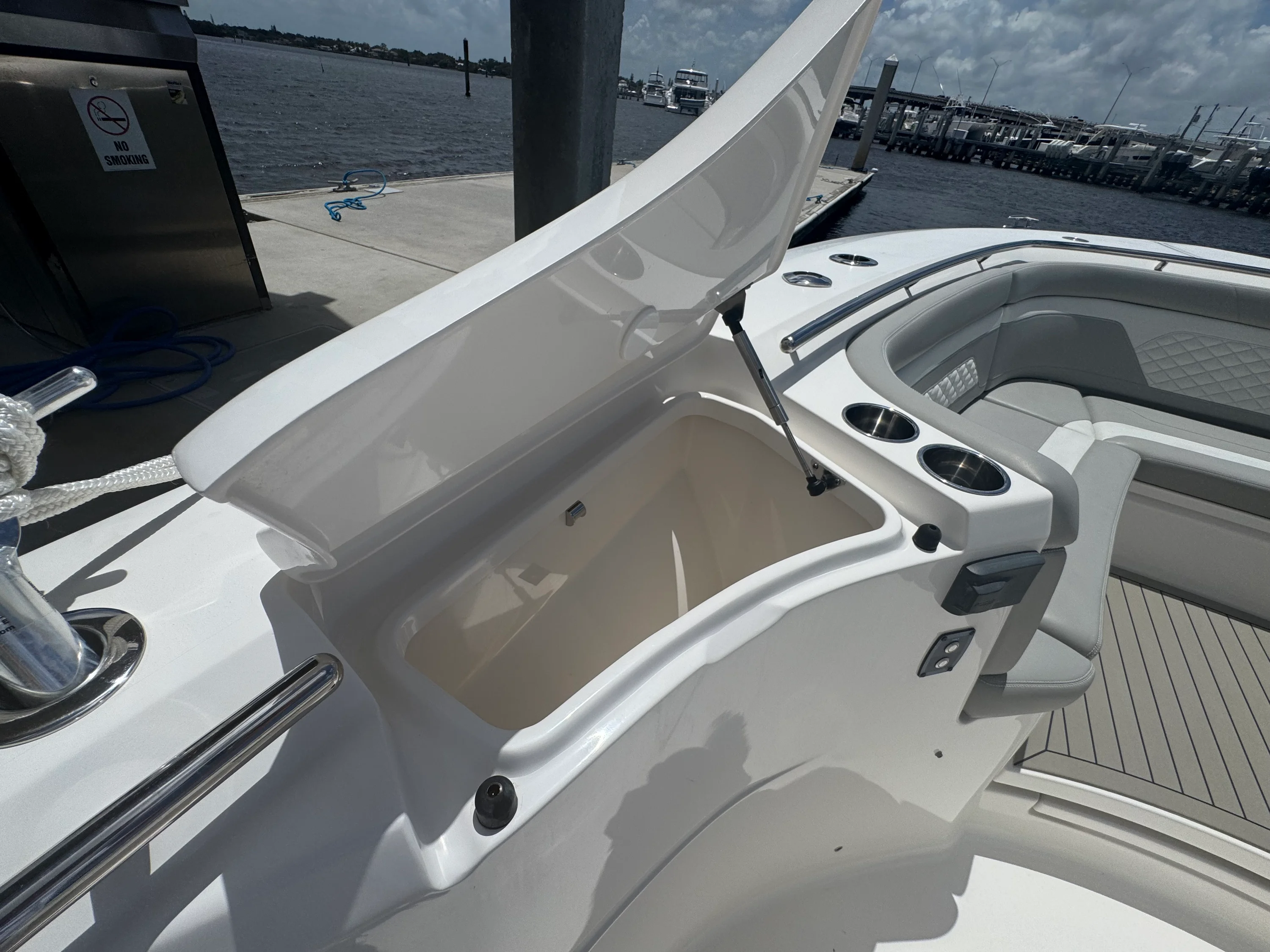 2021 Scout 330 LXF Image Thumbnail #25