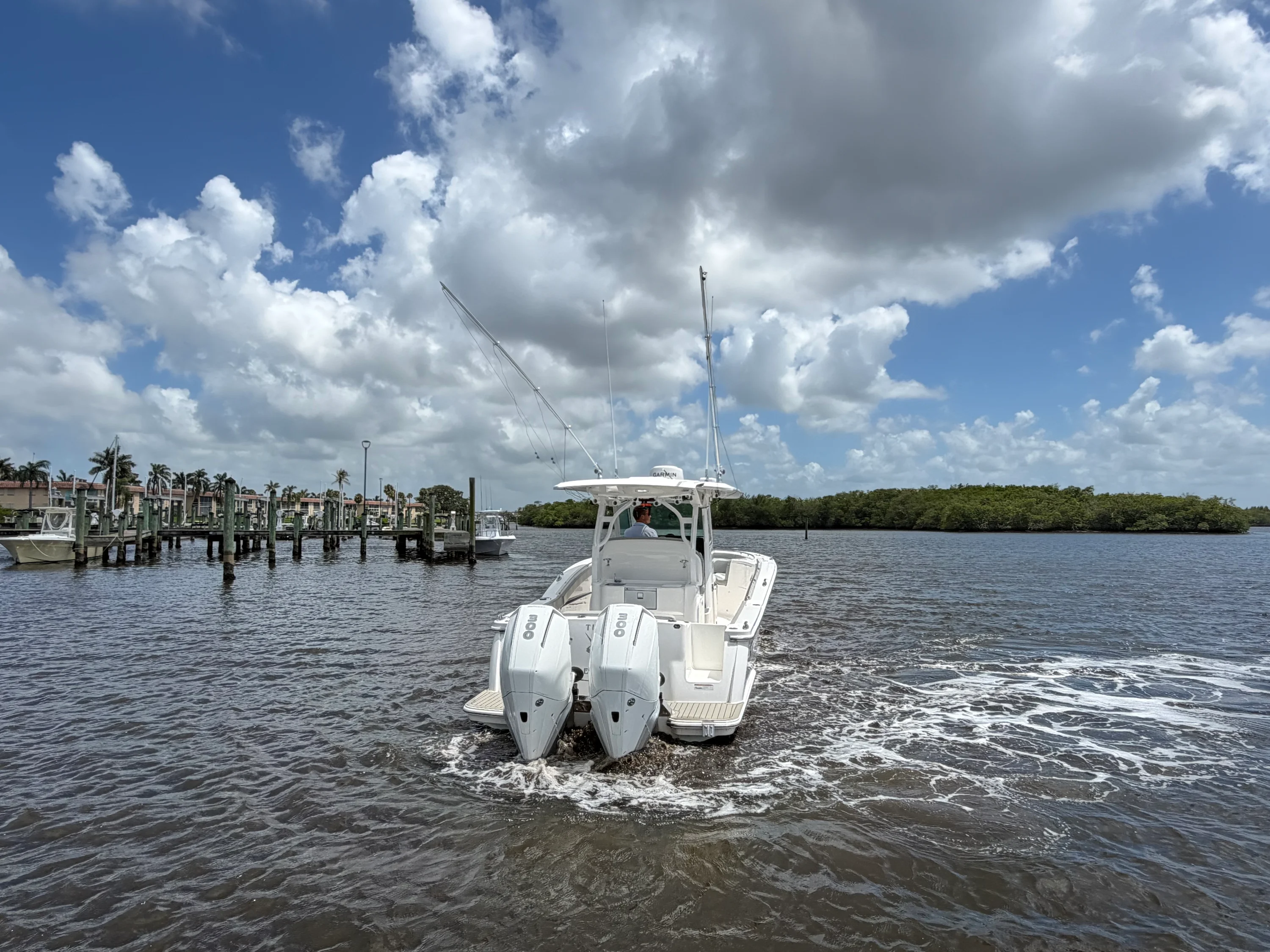 2021 Scout 330 LXF Image Thumbnail #5