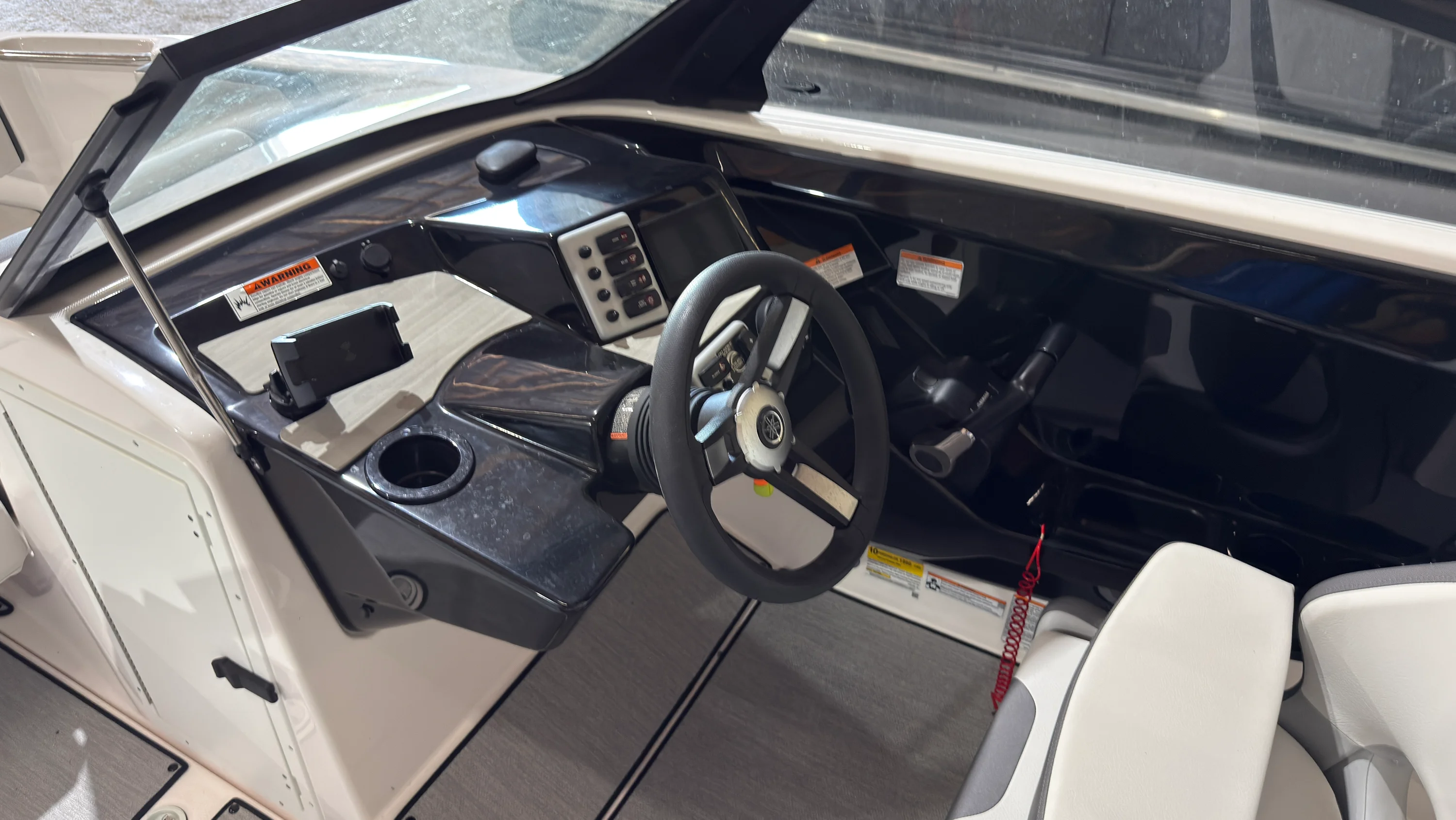 2024 Yamaha AR220 Image Thumbnail #20