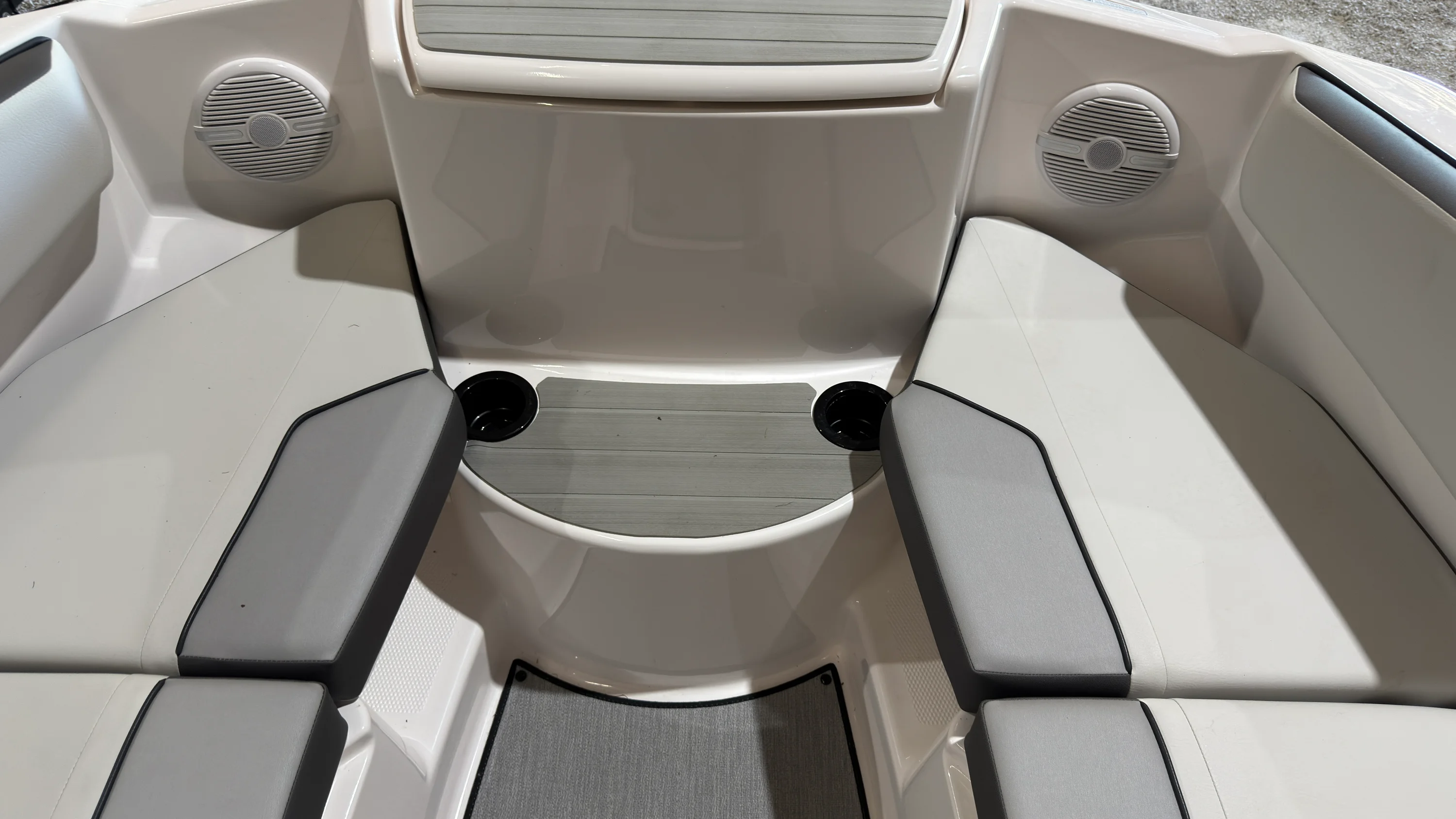 2024 Yamaha AR220 Image Thumbnail #30