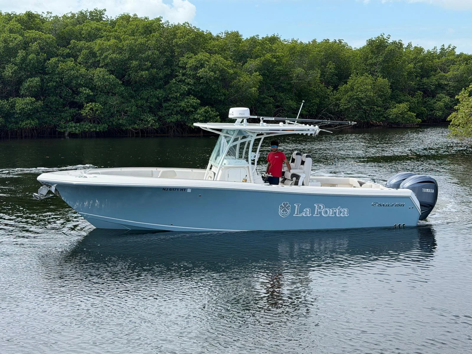 2023 Sailfish 290 CC Image Thumbnail #7