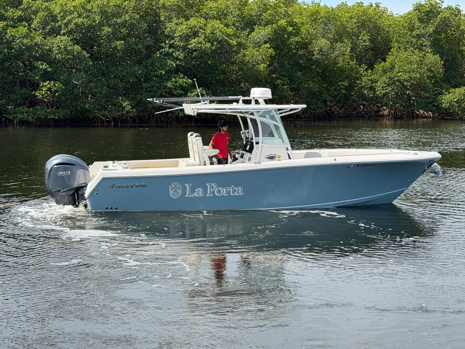 2023 Sailfish 290 CC Image Thumbnail #0