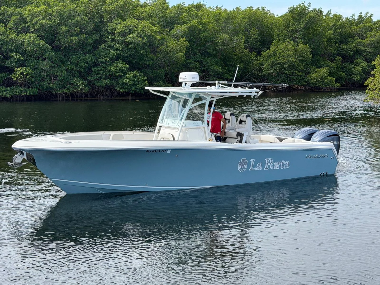 2023 Sailfish 290 CC Image Thumbnail #6