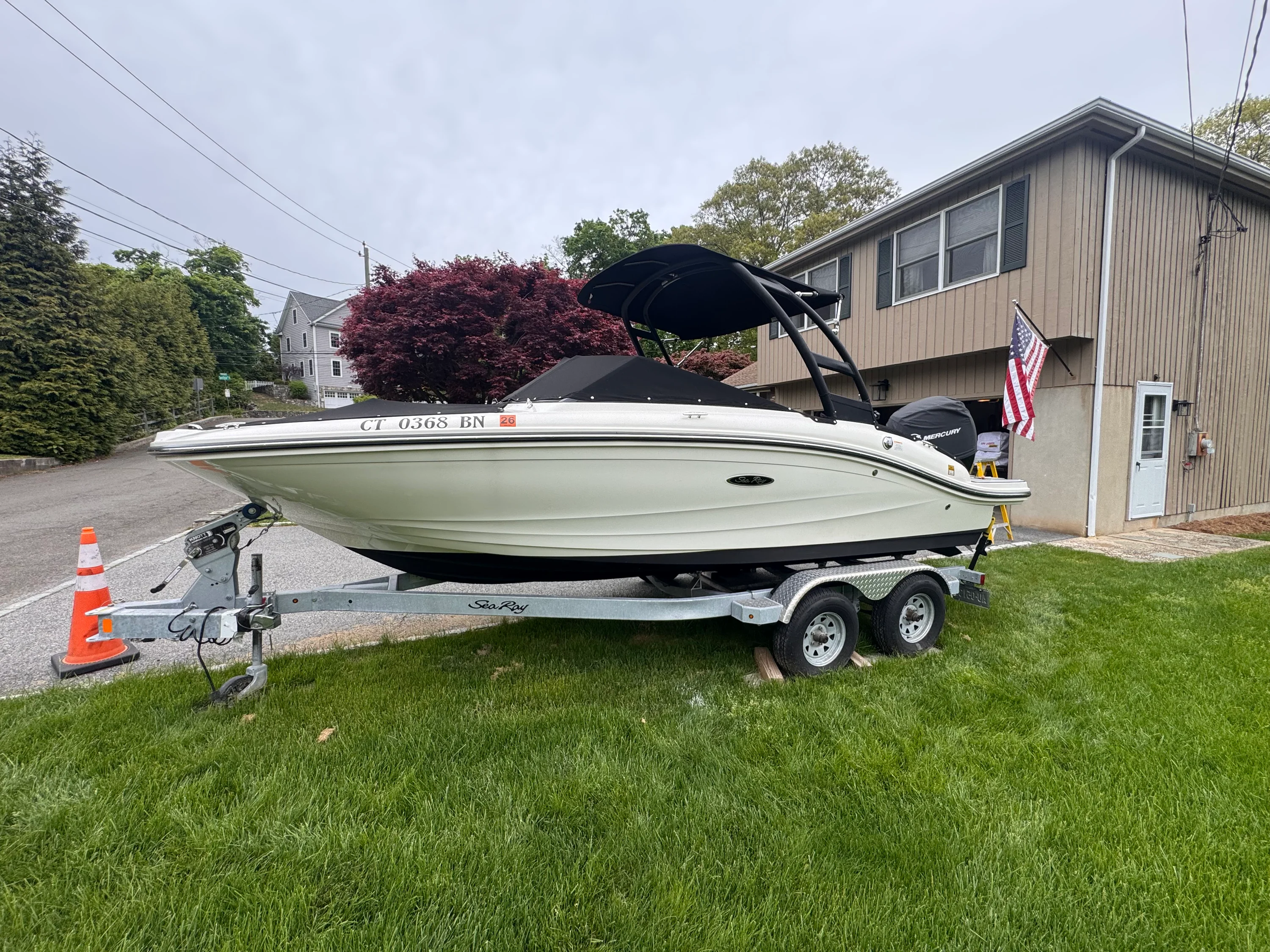 2021 Sea Ray 190 SPX OB Image Thumbnail #1
