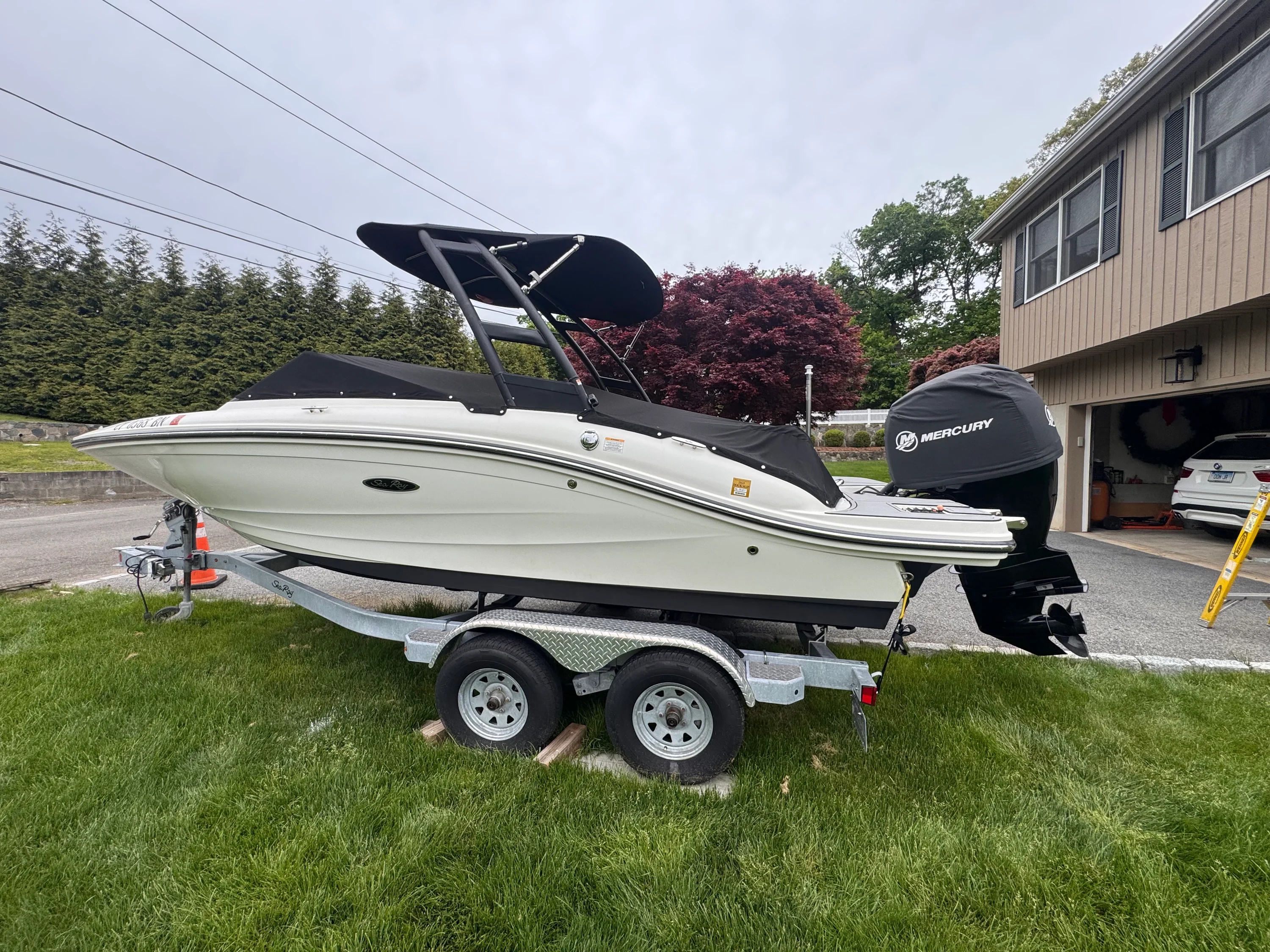 2021 Sea Ray 190 SPX OB Image Thumbnail #2