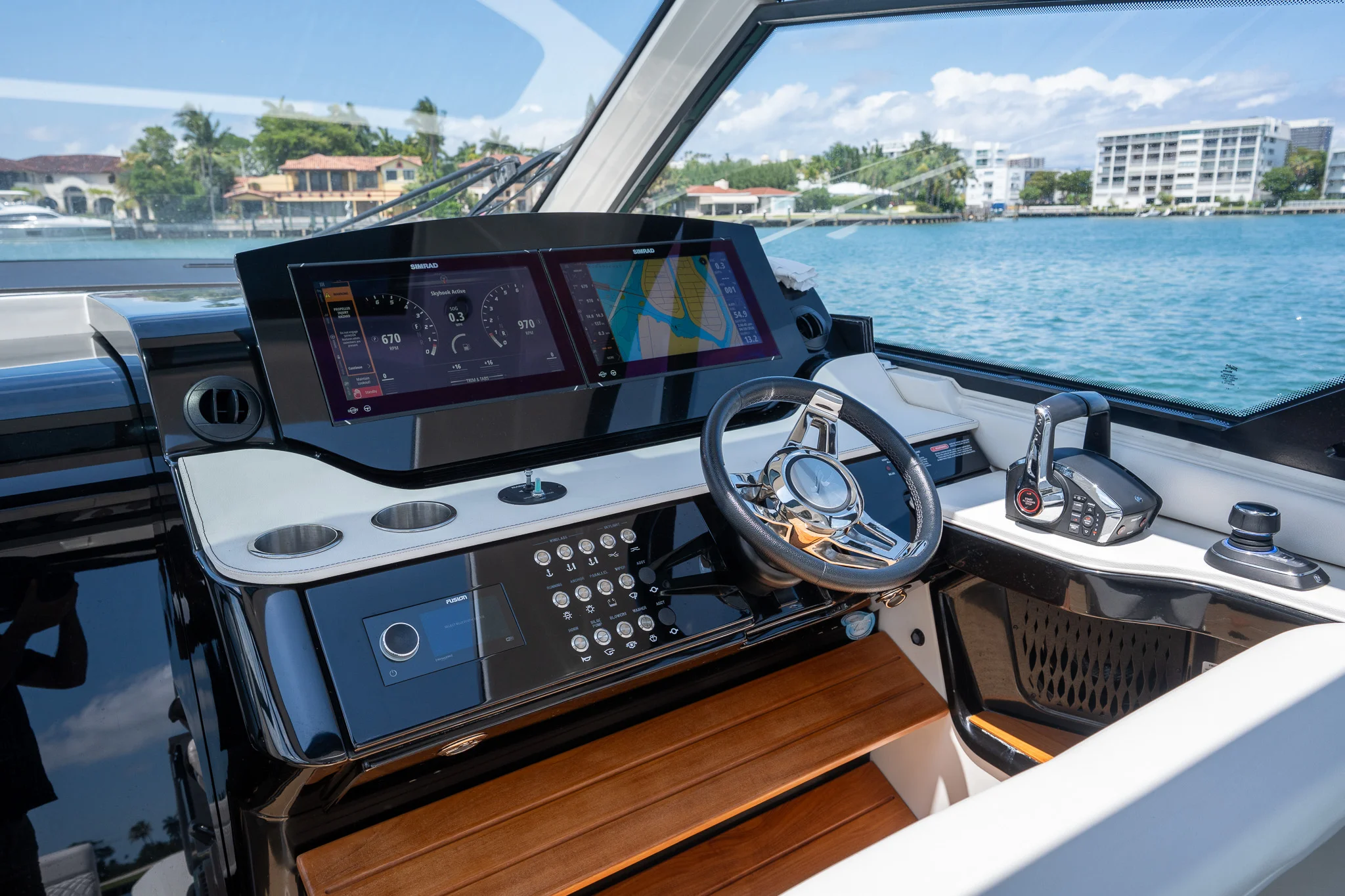 2022 Sea Ray 370 SUNDANCER OB Image Thumbnail #6