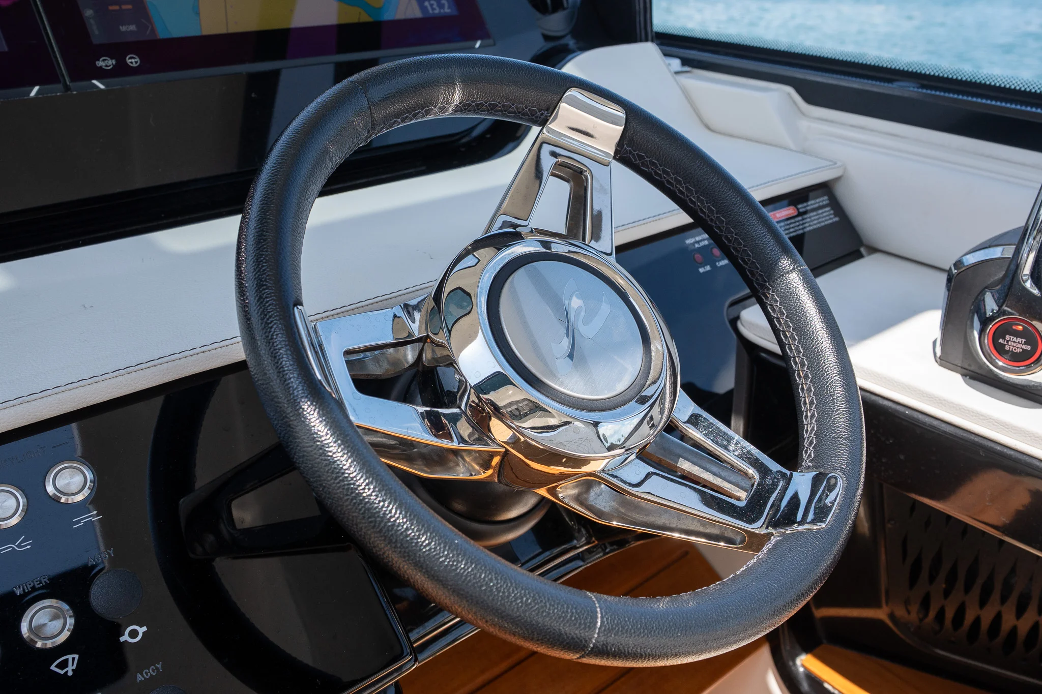 2022 Sea Ray 370 SUNDANCER OB Image Thumbnail #33