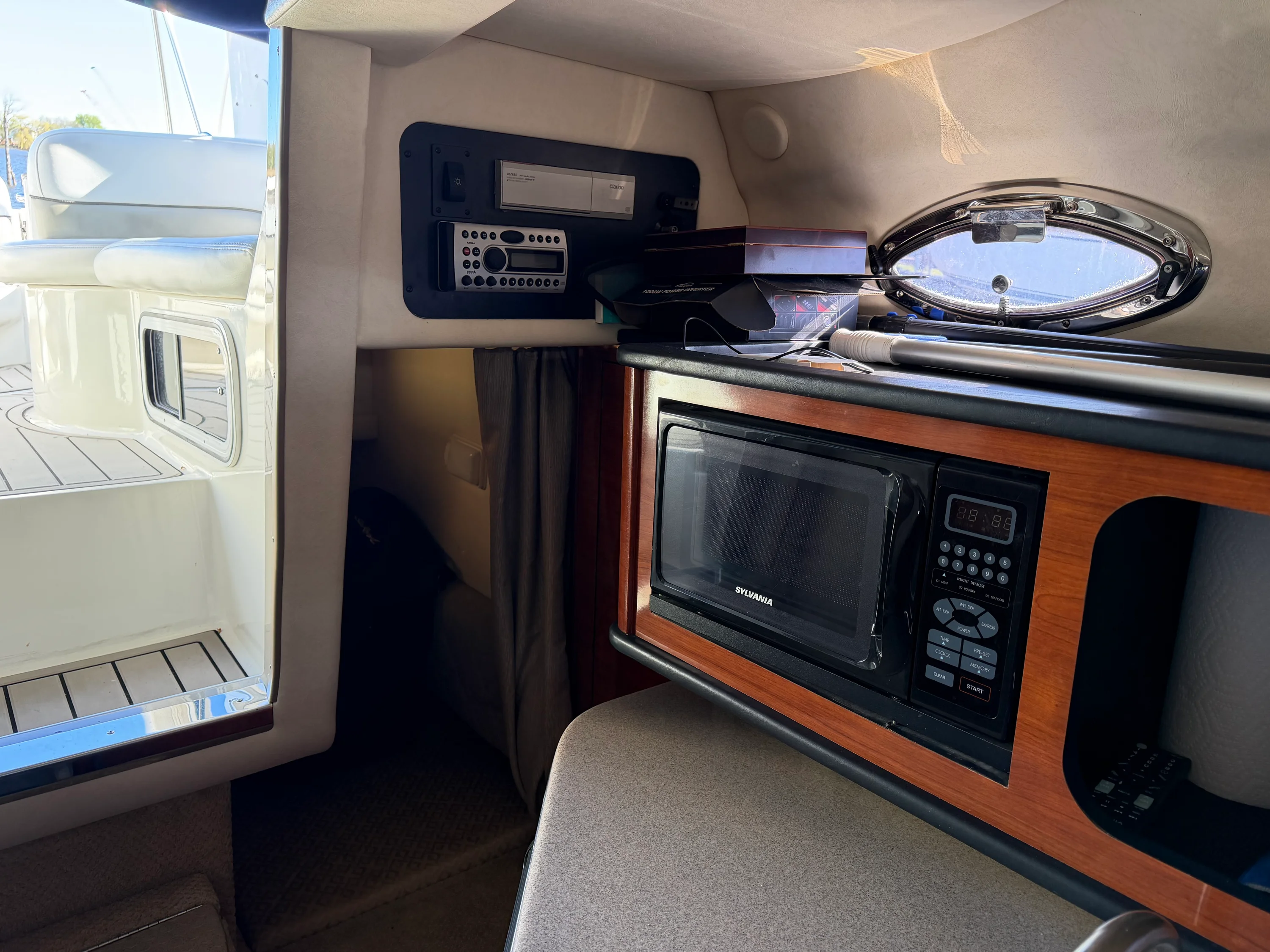 2006 Sea Ray 260 SUNDANCER Image Thumbnail #13