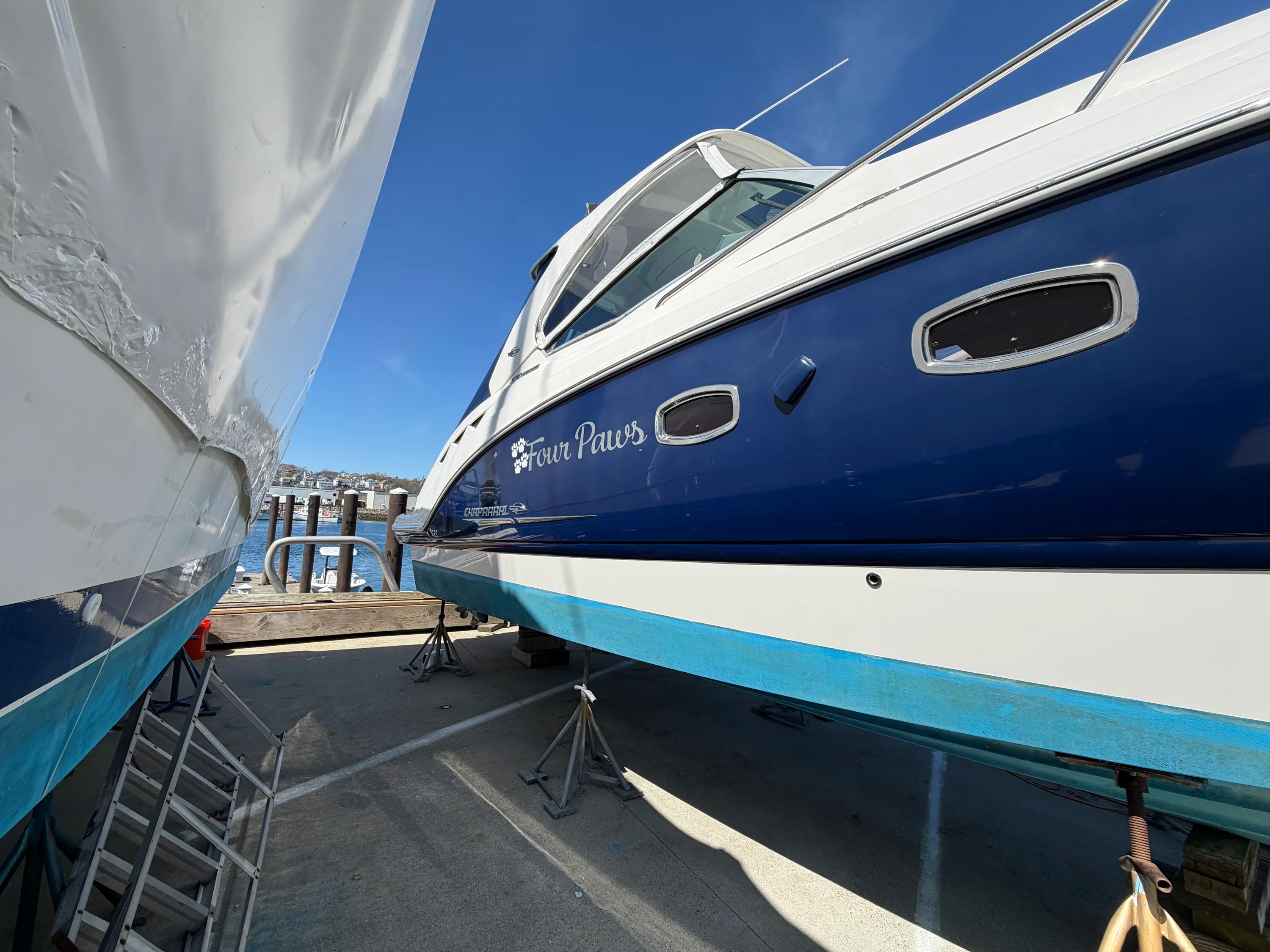 2014 Chaparral 330 SIGNATURE Image Thumbnail #2