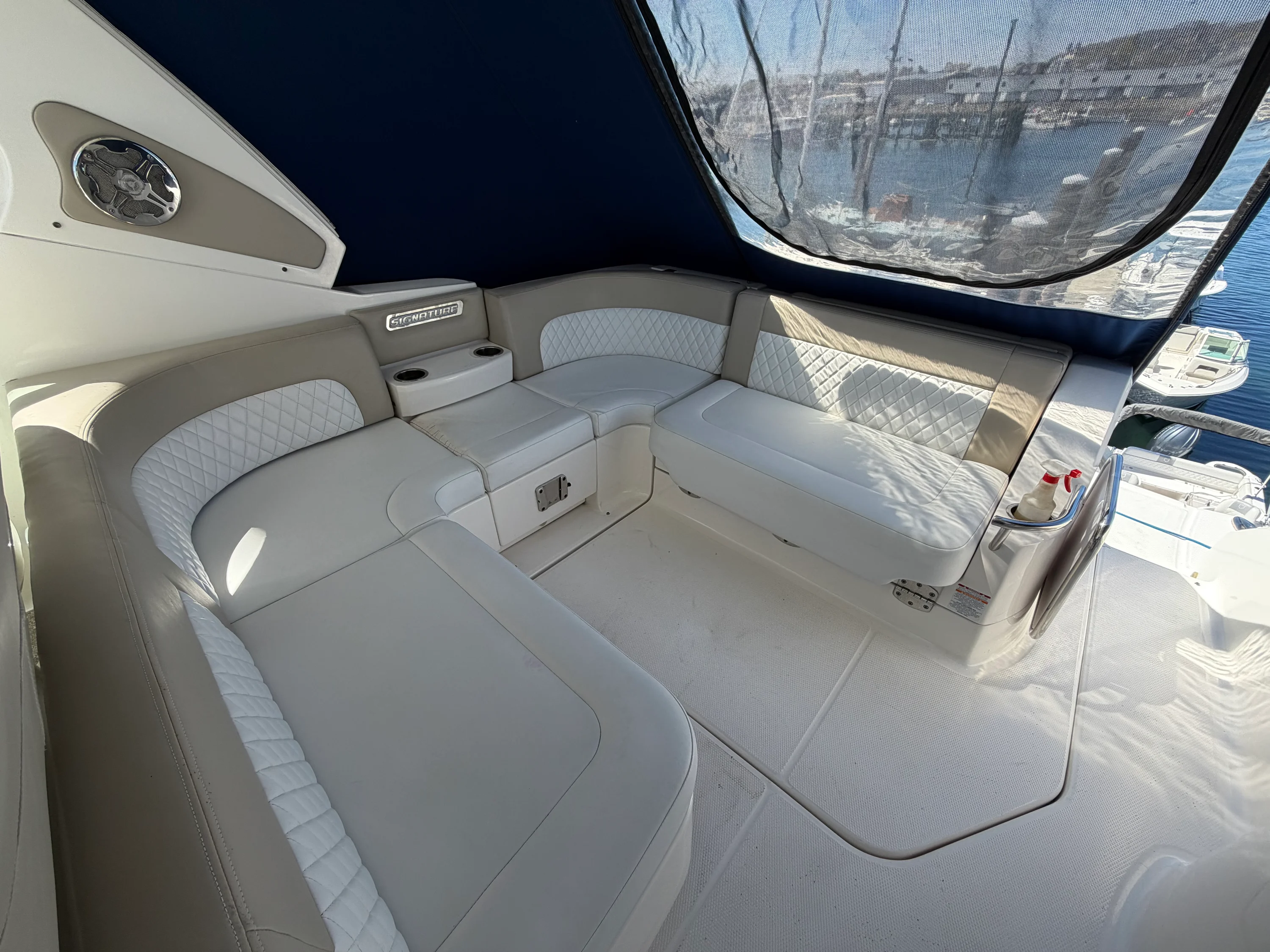 2014 Chaparral 330 SIGNATURE Image Thumbnail #8