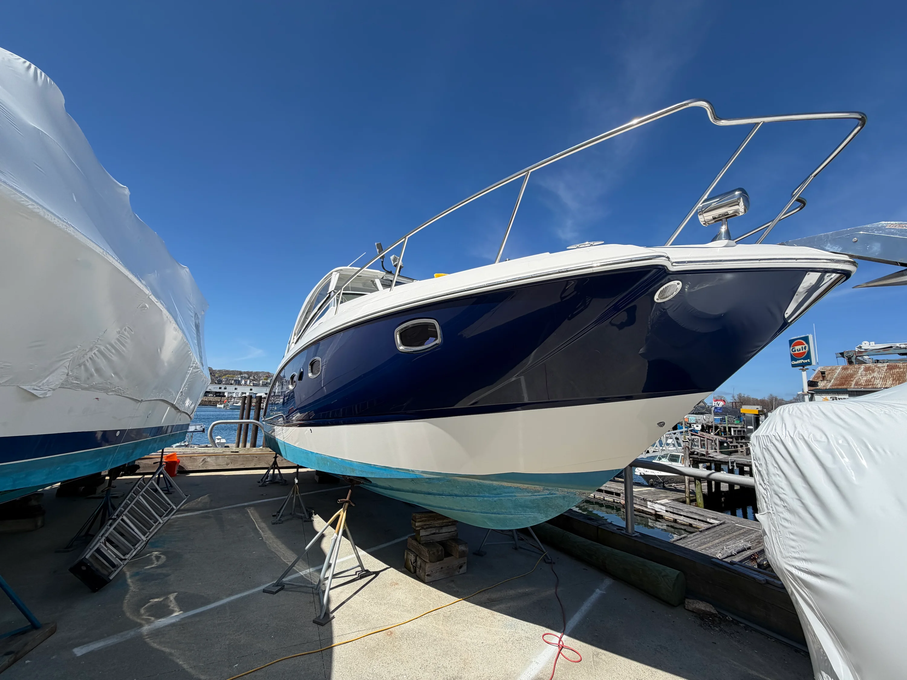 2014 Chaparral 330 SIGNATURE Image Thumbnail #1