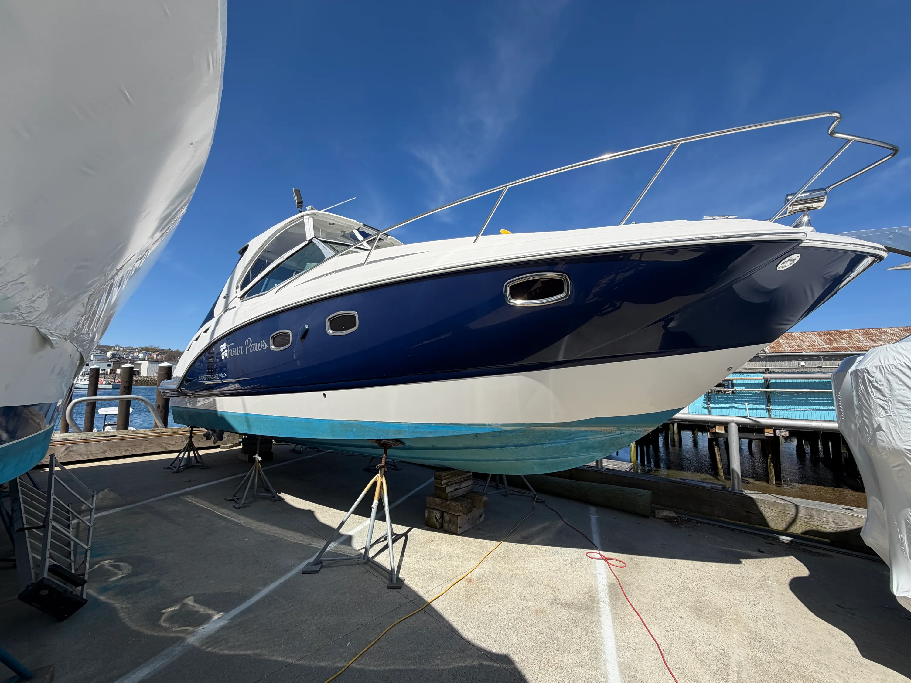 2014 Chaparral 330 SIGNATURE Image Thumbnail #0