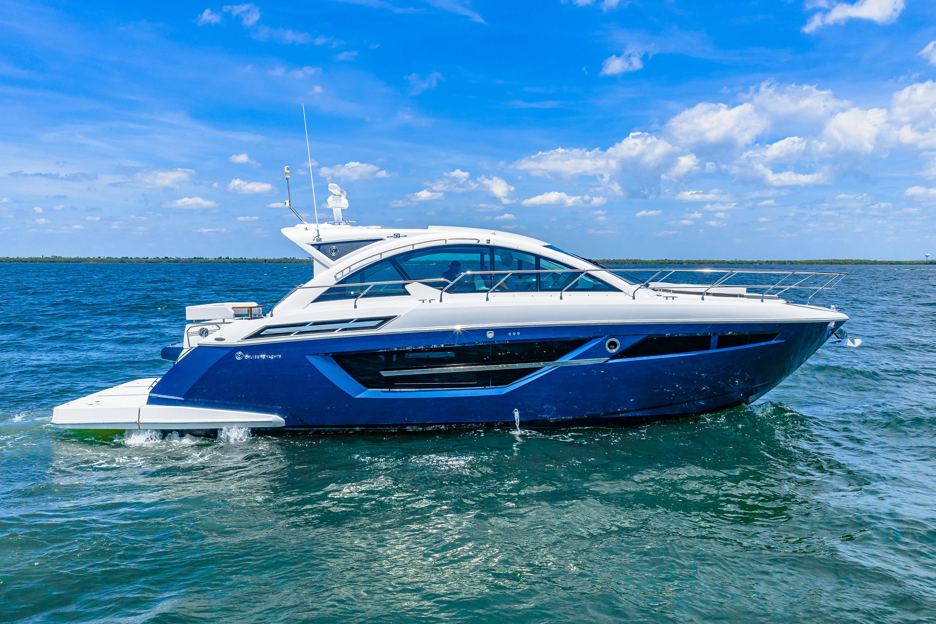 2020 Cruisers Yachts 50 CANTIUS Image Thumbnail #3