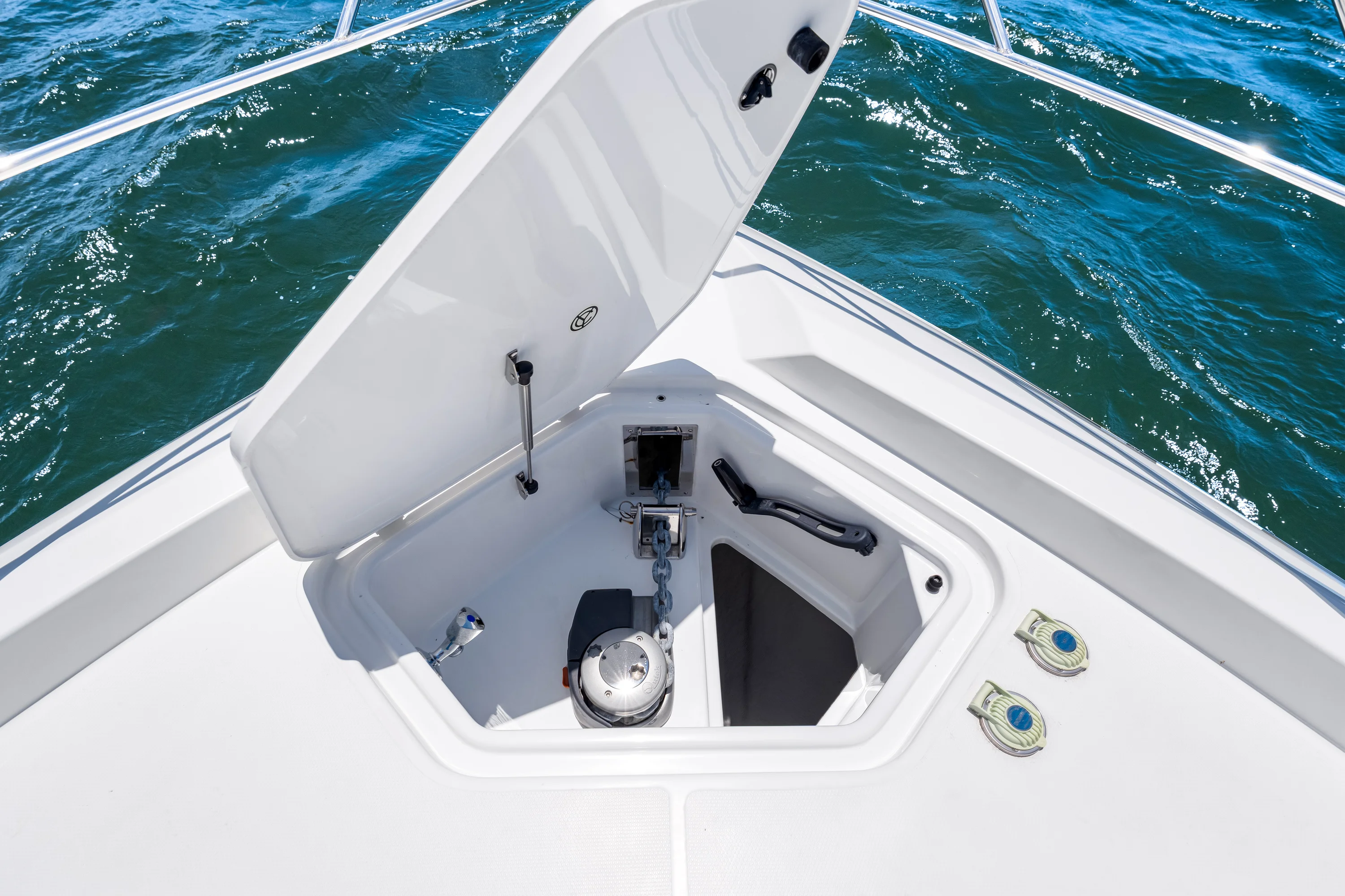 2020 Cruisers Yachts 50 CANTIUS Image Thumbnail #19