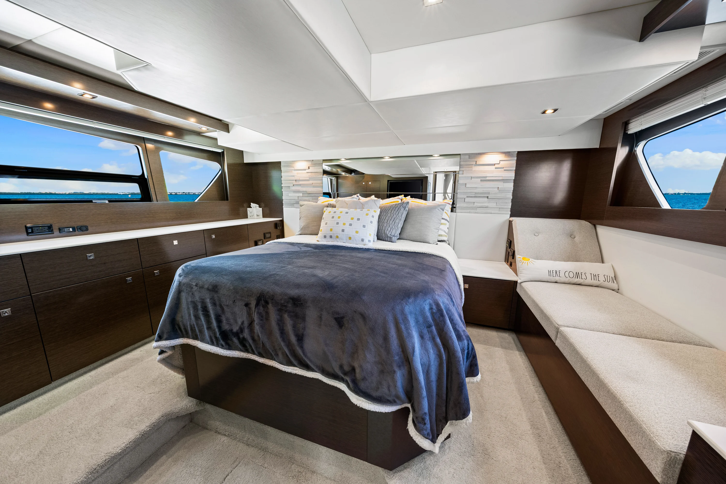 2020 Cruisers Yachts 50 CANTIUS Image Thumbnail #62