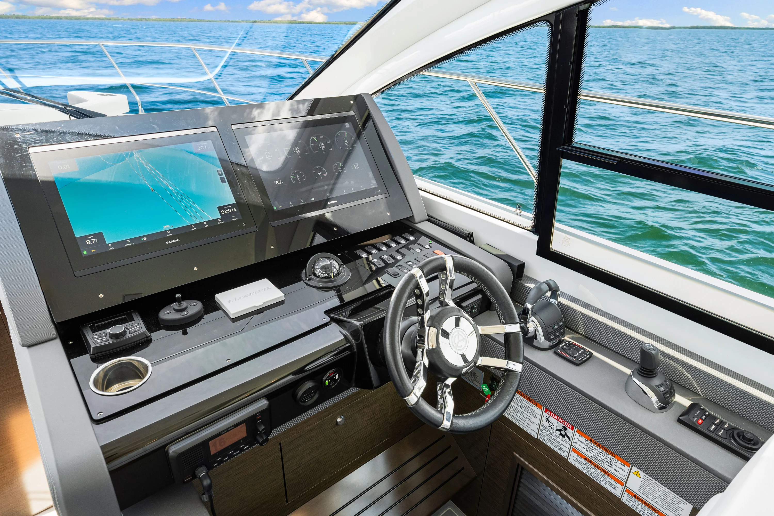 2020 Cruisers Yachts 50 CANTIUS Image Thumbnail #57