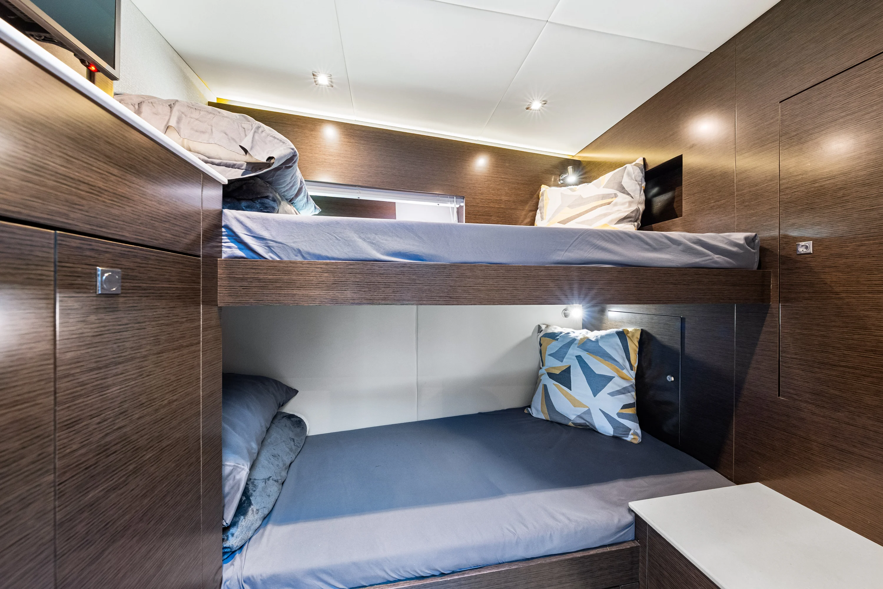 2020 Cruisers Yachts 50 CANTIUS Image Thumbnail #73