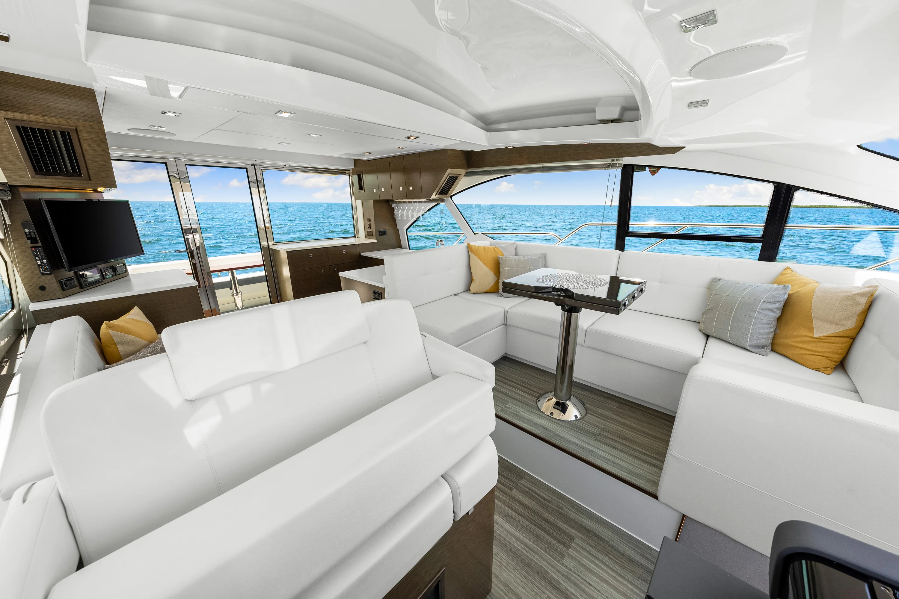 2020 Cruisers Yachts 50 CANTIUS Image Thumbnail #58