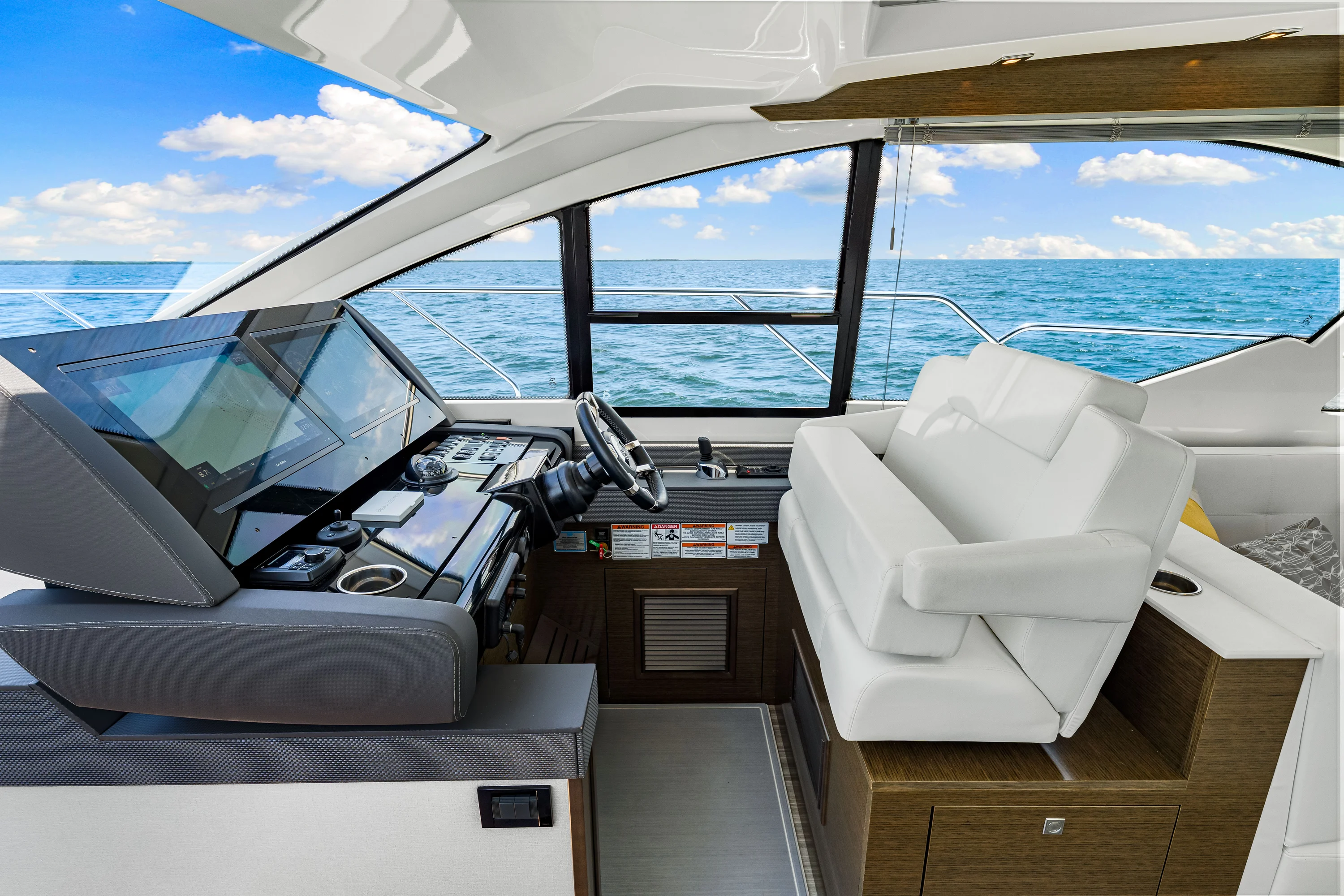 2020 Cruisers Yachts 50 CANTIUS Image Thumbnail #56