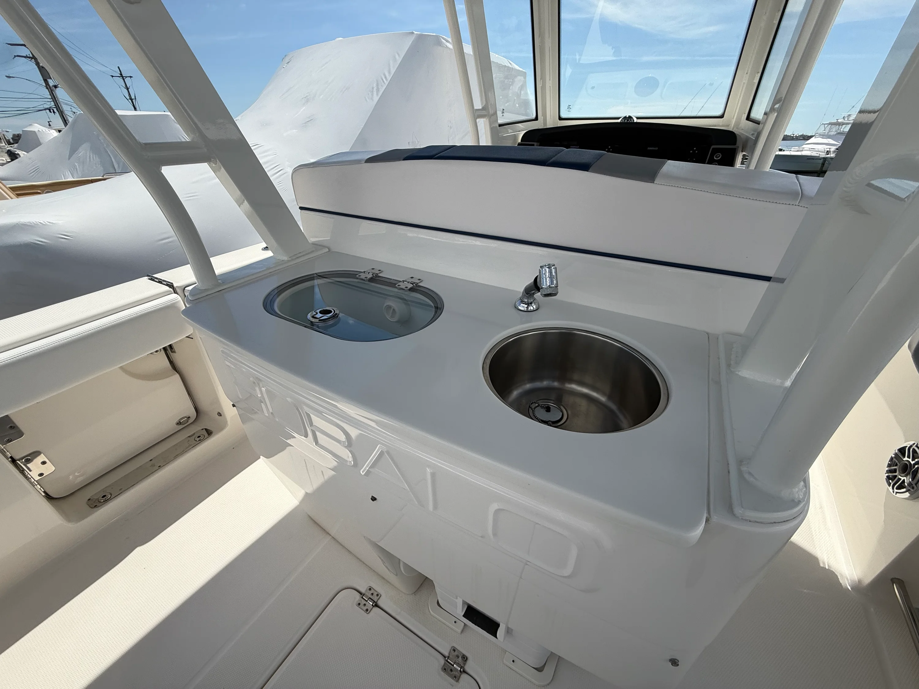 2021 Robalo R272 Image Thumbnail #17