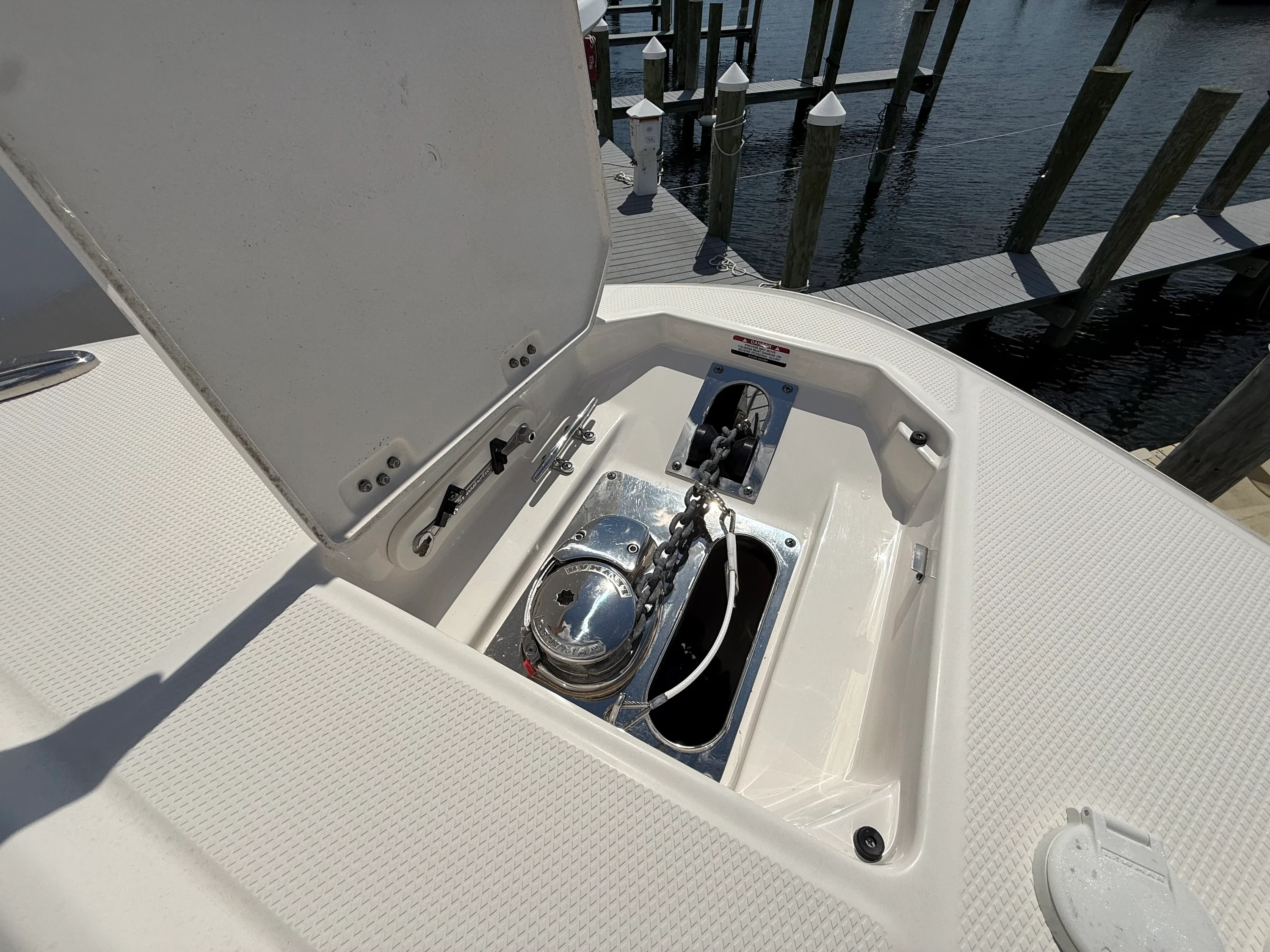 2021 Robalo R272 Image Thumbnail #34