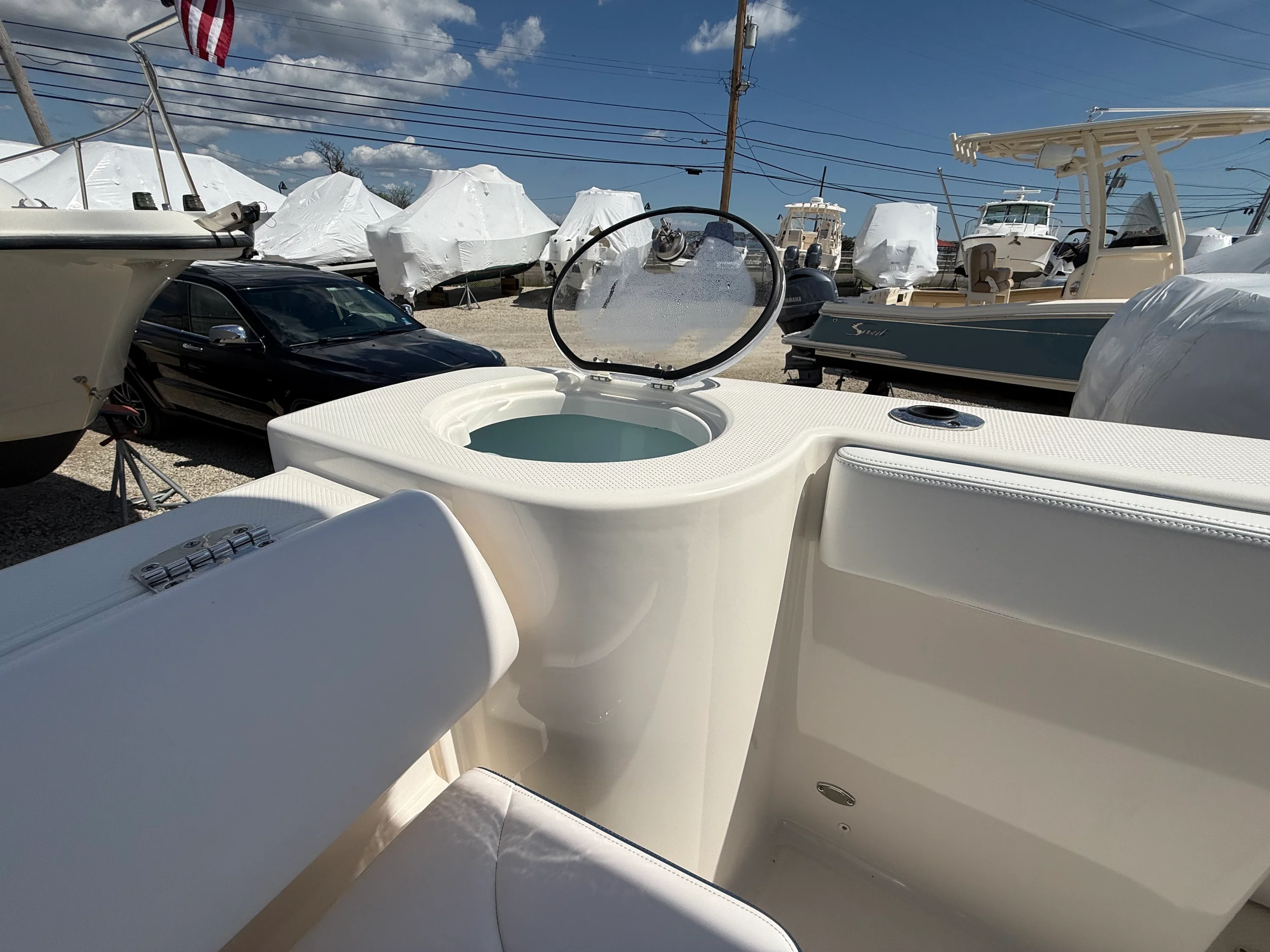 2021 Robalo R272 Image Thumbnail #10